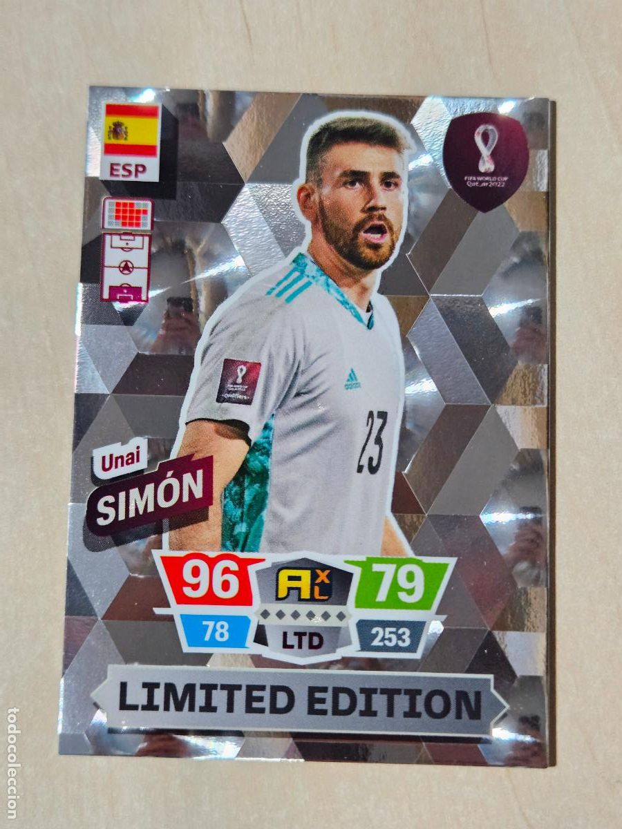 Figurine di Calcio: UNAI SIMON (LIMITED EDITION) - ESPA&Ntilde;A - ADRENALYN XL MUNDIAL QATAR 2022