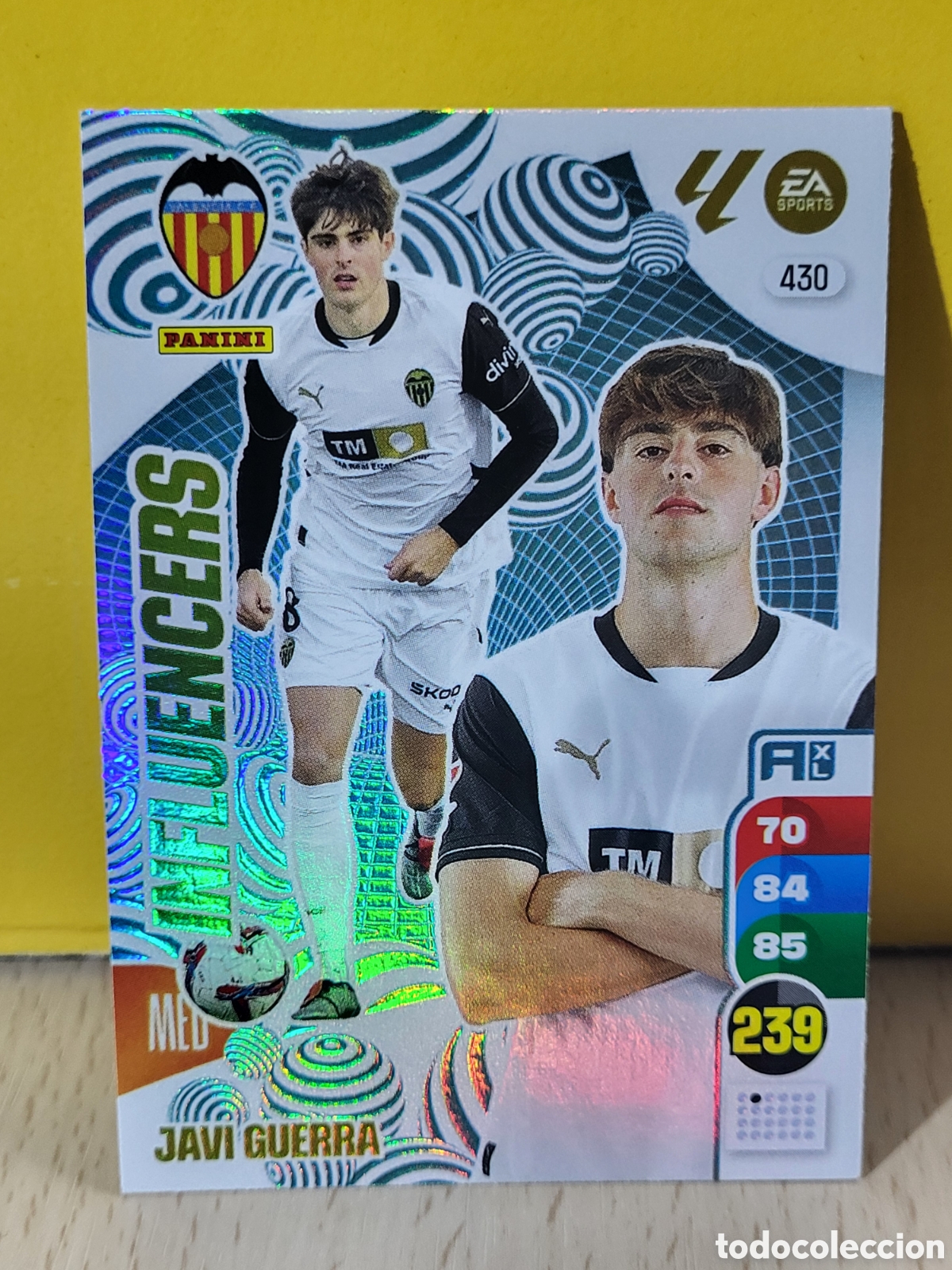 Fu&szlig;ball-Sticker: JAVI GUERRA VALENCIA N&ordm; 430 ADRENALYN 24 25 2024 2025 PANINI