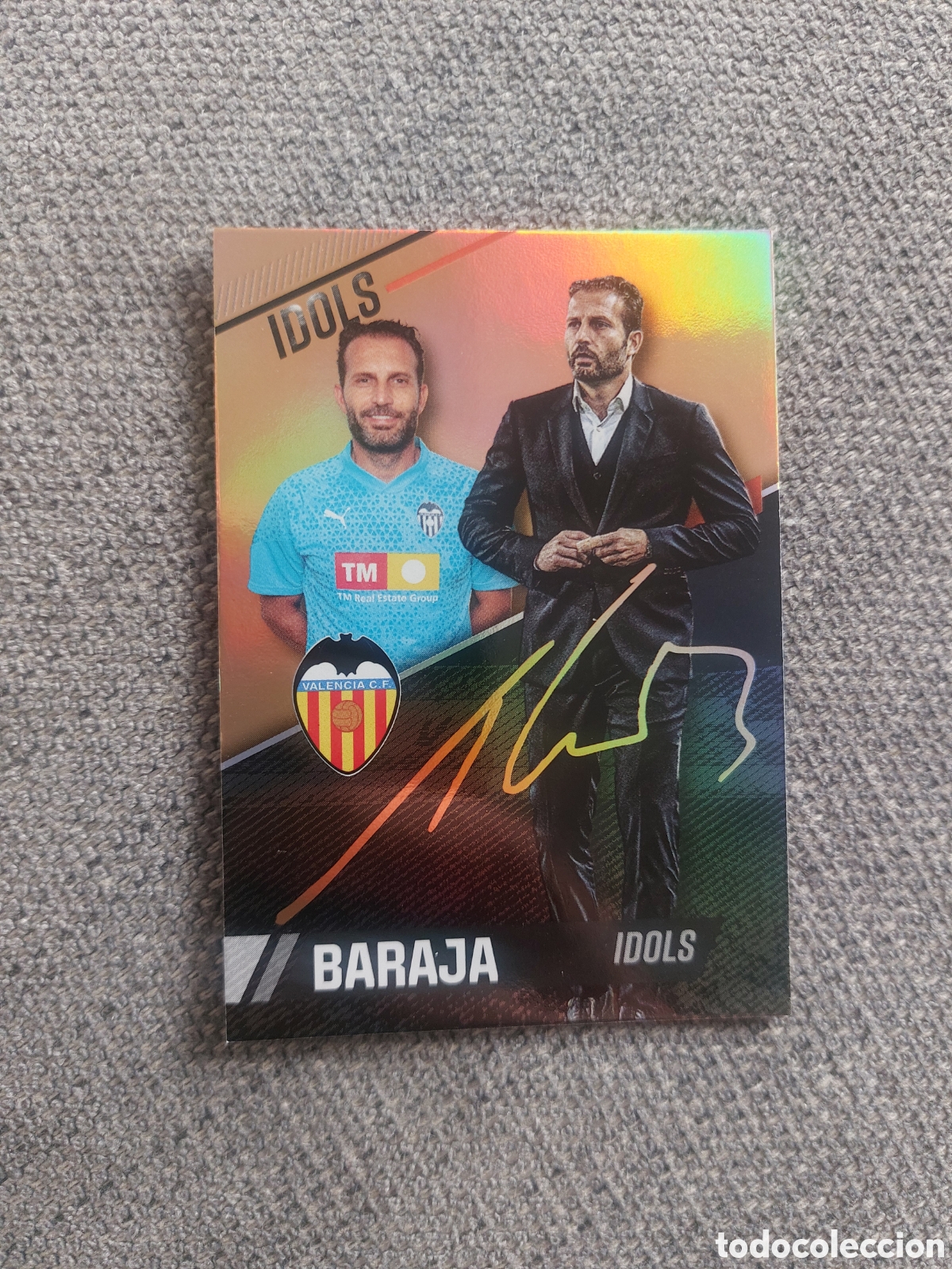 Cromos de F&uacute;tbol: RAINBOW GOLD 26 RUBEN BARAJA IDOLS VALENCIA CF MUNDICROMO 23 24 2023 2024 ADNVCF FOOTBALL TREASURE