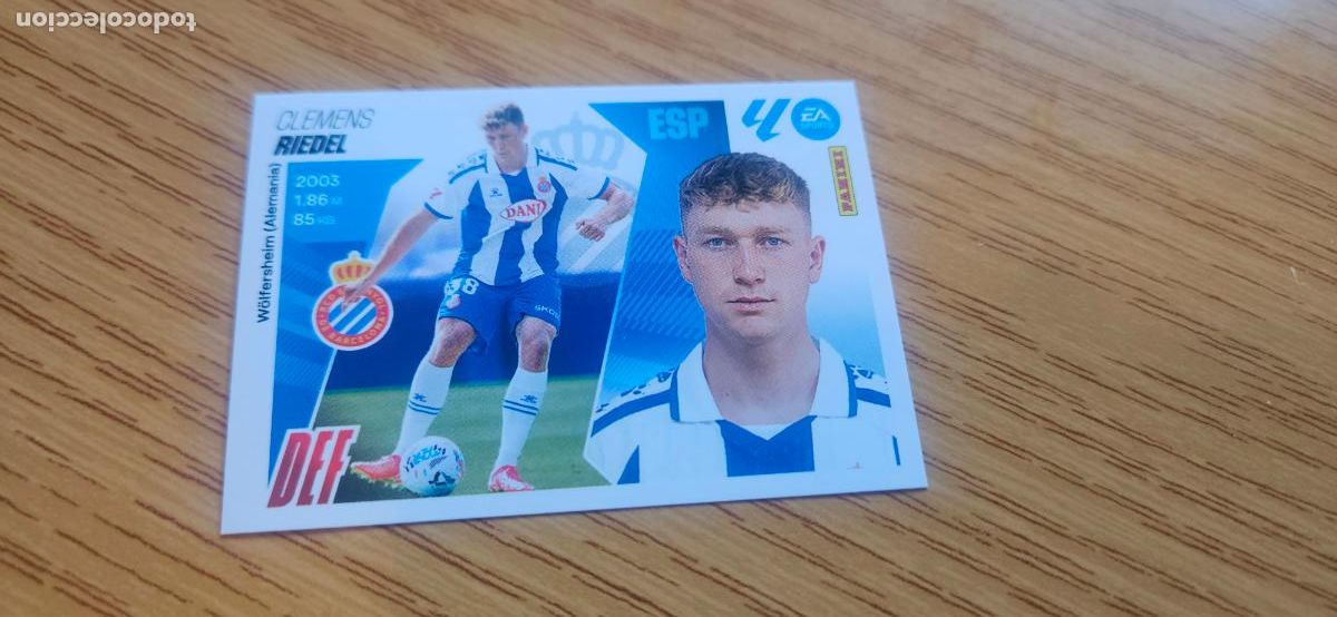 Fu&szlig;ball-Sticker: riedel 8 bis espa&ntilde;ol coloca este 2025 2026 25 26 4&ordm; edicion