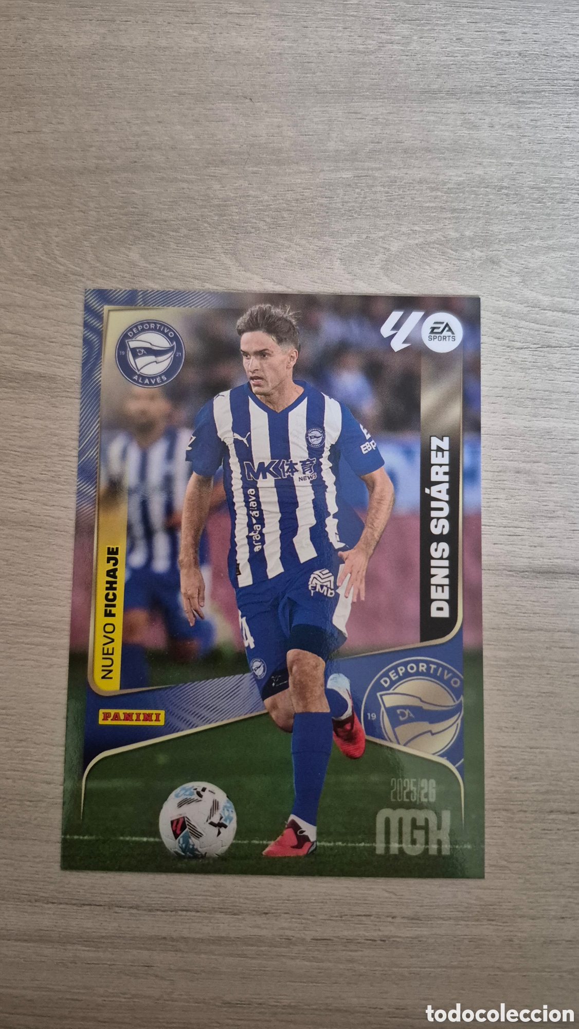 Fu&szlig;ball-Sticker: Fichaje N&deg;483 Denis Su&aacute;rez Megacracks 25/26