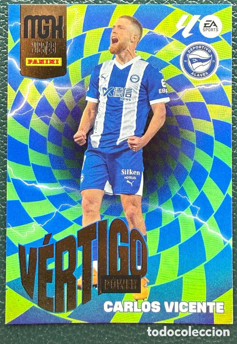 Figurine di Calcio: P382 CARLOS VICENTE DEPORTIVO ALAVES VERTIGO POWER FICHAS ALBUM MEGACRACKS 2025 2026 MGK 25 26