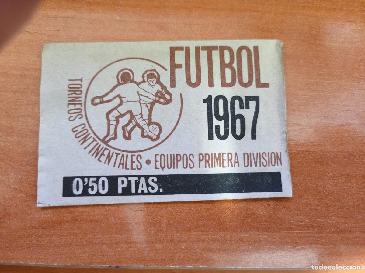 Cartes &agrave; collectionner de Football: sobre sin abrir, futbol 1967. liga torneos continentales