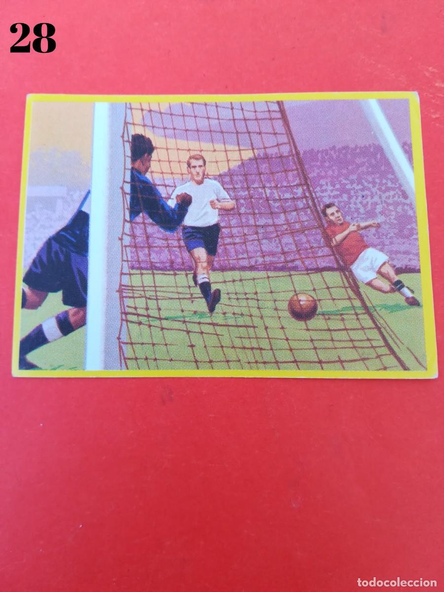 Cromos de F&uacute;tbol: Cromo n.28 f&uacute;tbol en accion - danone - sin pegar