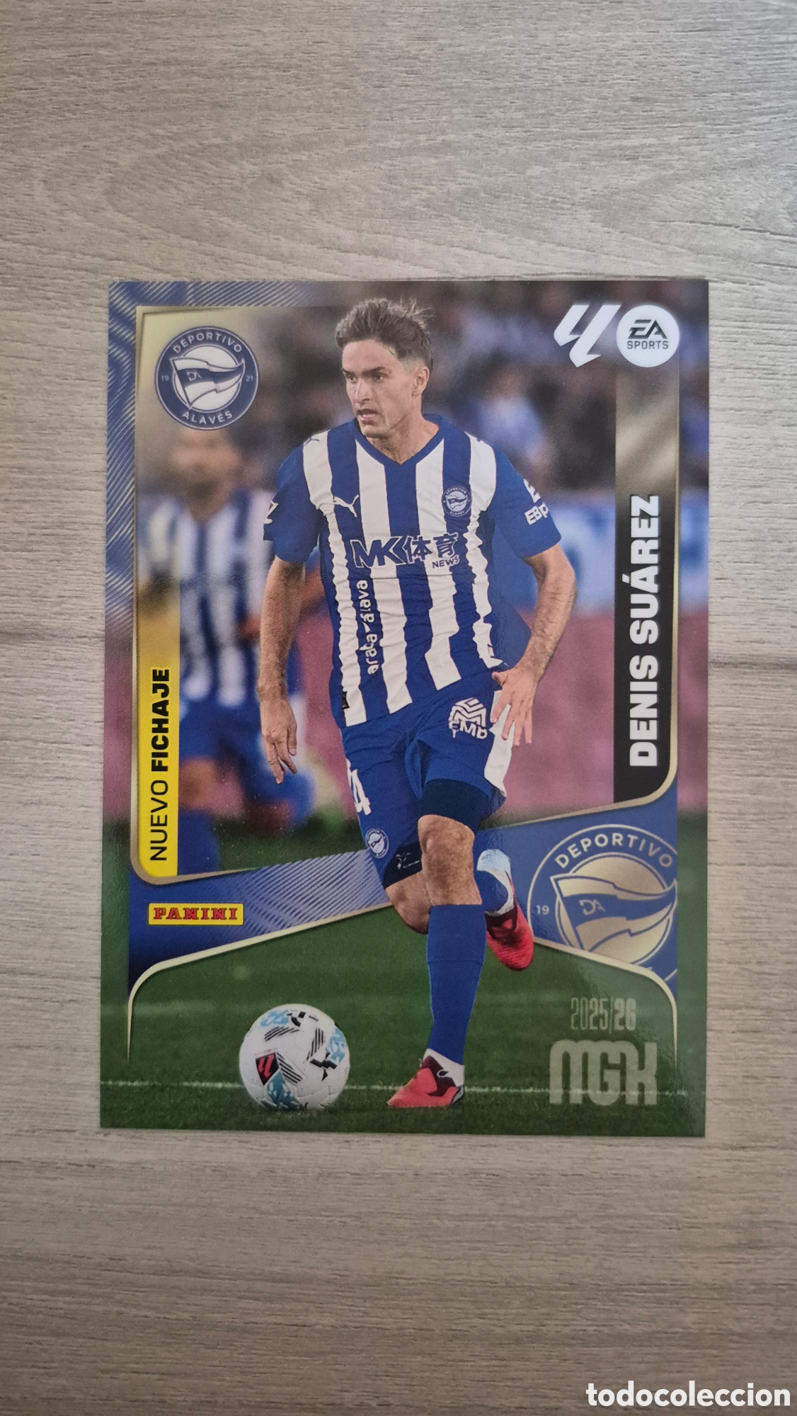 Fu&szlig;ball-Sticker: Fichaje N&deg;483 Denis Su&aacute;rez Megacracks 25/26