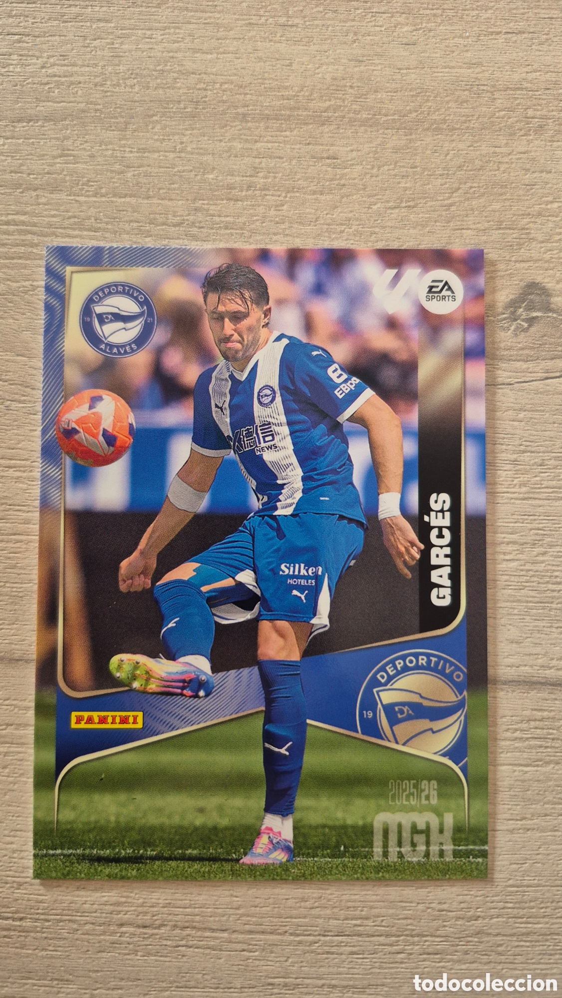 Cromos de F&uacute;tbol: N&deg;24 Alaves Garces Megacracks 25/26