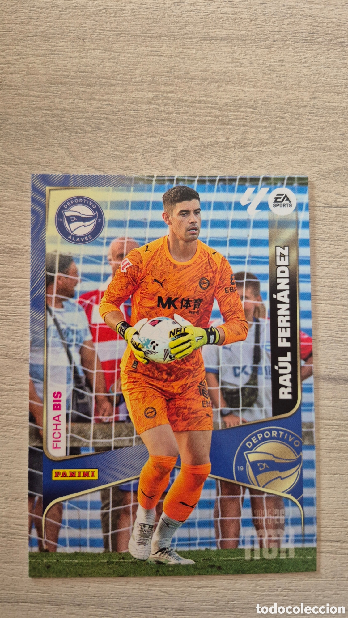 Fu&szlig;ball-Sticker: N&deg;21Bis Alaves Raul Fern&aacute;ndez Megacracks 25/26