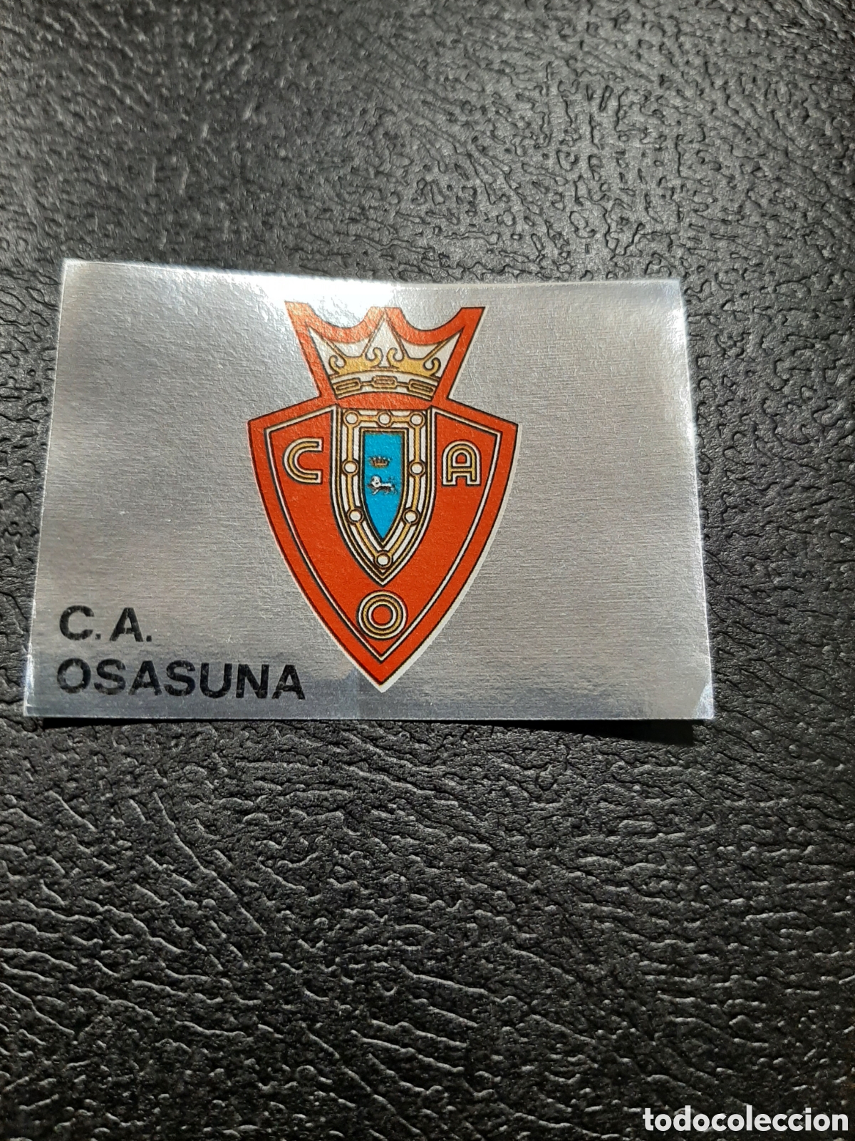 Cromos de F&uacute;tbol: ESCUDO C A OSASUNA FUTBOL PREMIO 83/84 ED MAGA 1983 NUEVO