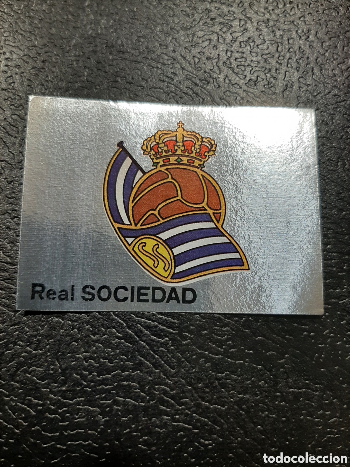 Football Stickers: ESCUDO R SOCIEDAD N&ordm; 79 FUTBOL PREMIO 83/84 ED MAGA 1983 NUEVO