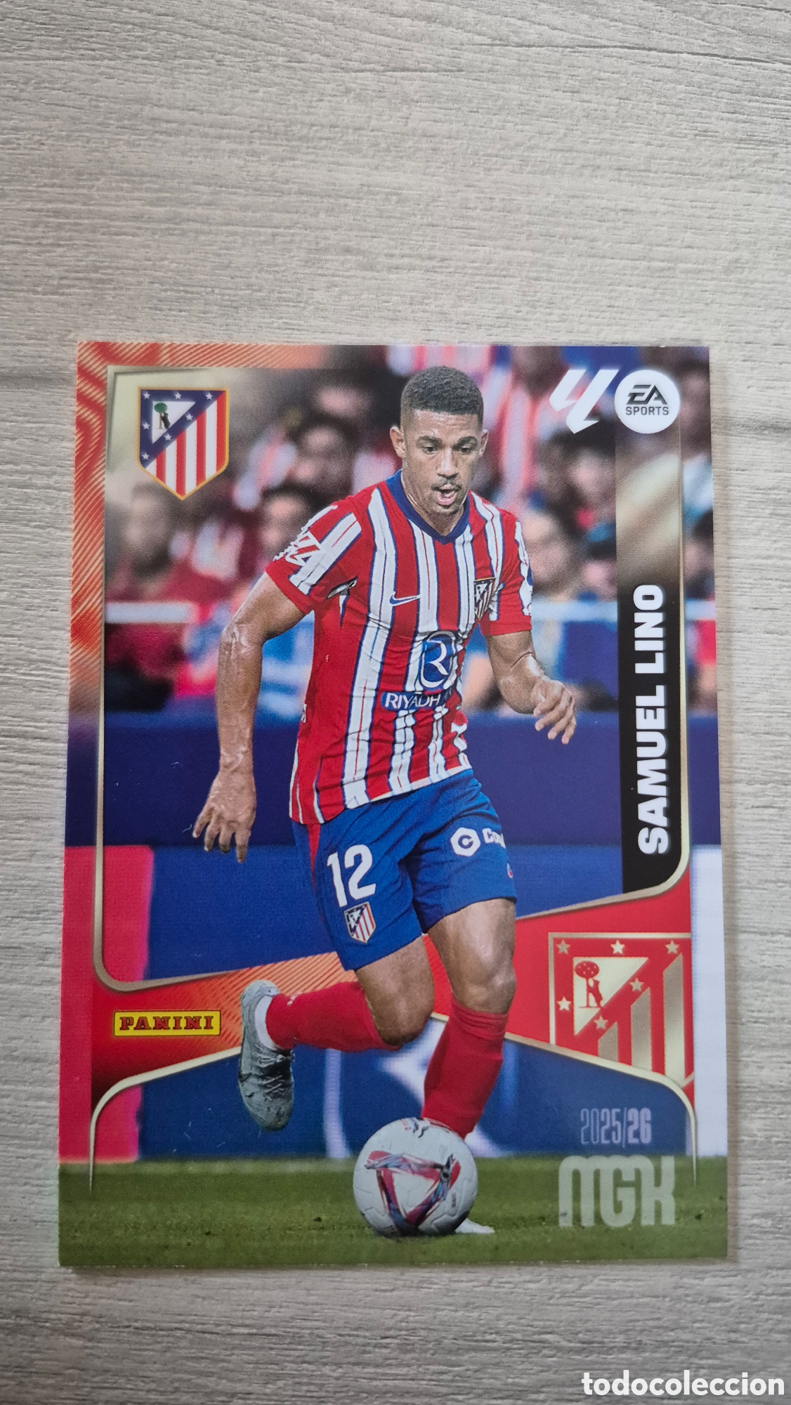 Fu&szlig;ball-Sticker: N&deg;68 Atl&eacute;tico Madrid Samuel Lino Megacracks 25/26