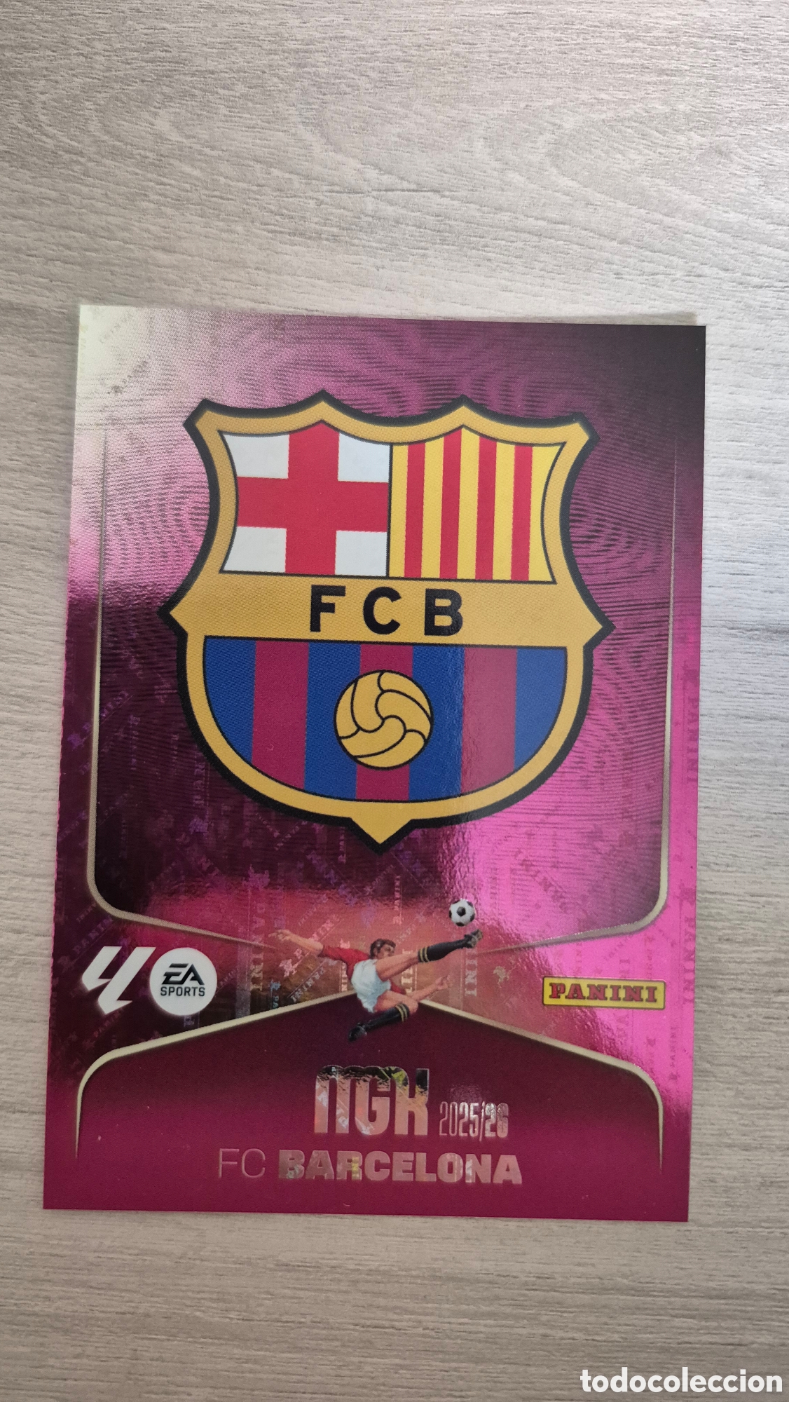 Figurine di Calcio: N&deg;73 Escudo Barcelona Megacracks 25/26