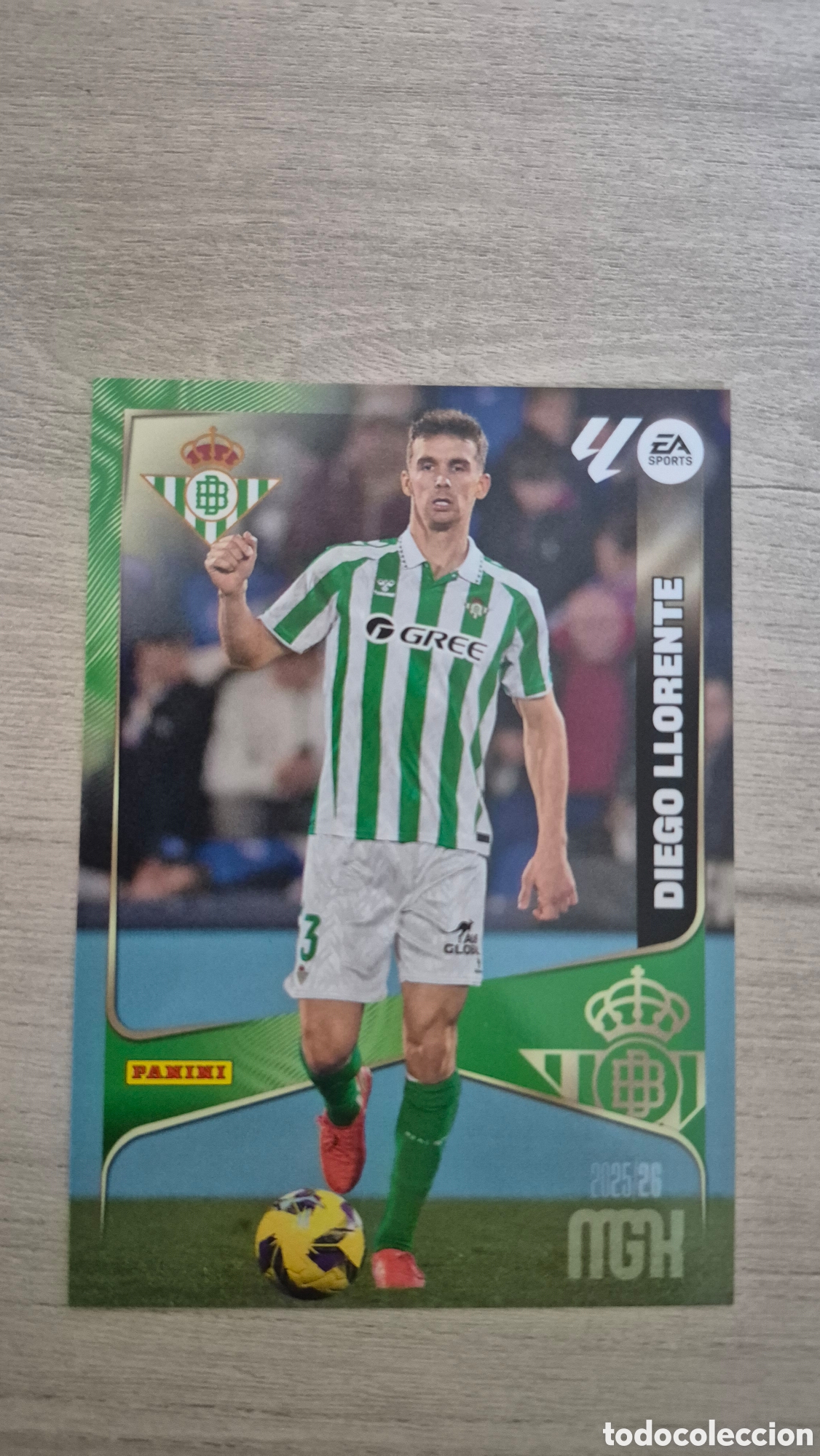 Fu&szlig;ball-Sticker: N&deg;96 Betis Diego Llorente Megacracks 25/26