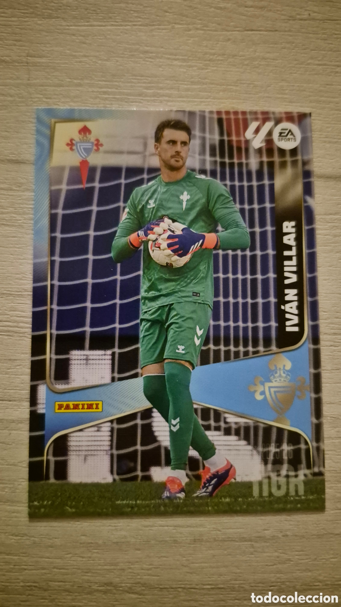 Cromos de F&uacute;tbol: N&deg;111 Celta de Vigo Ivan Villar Megacracks 25/26