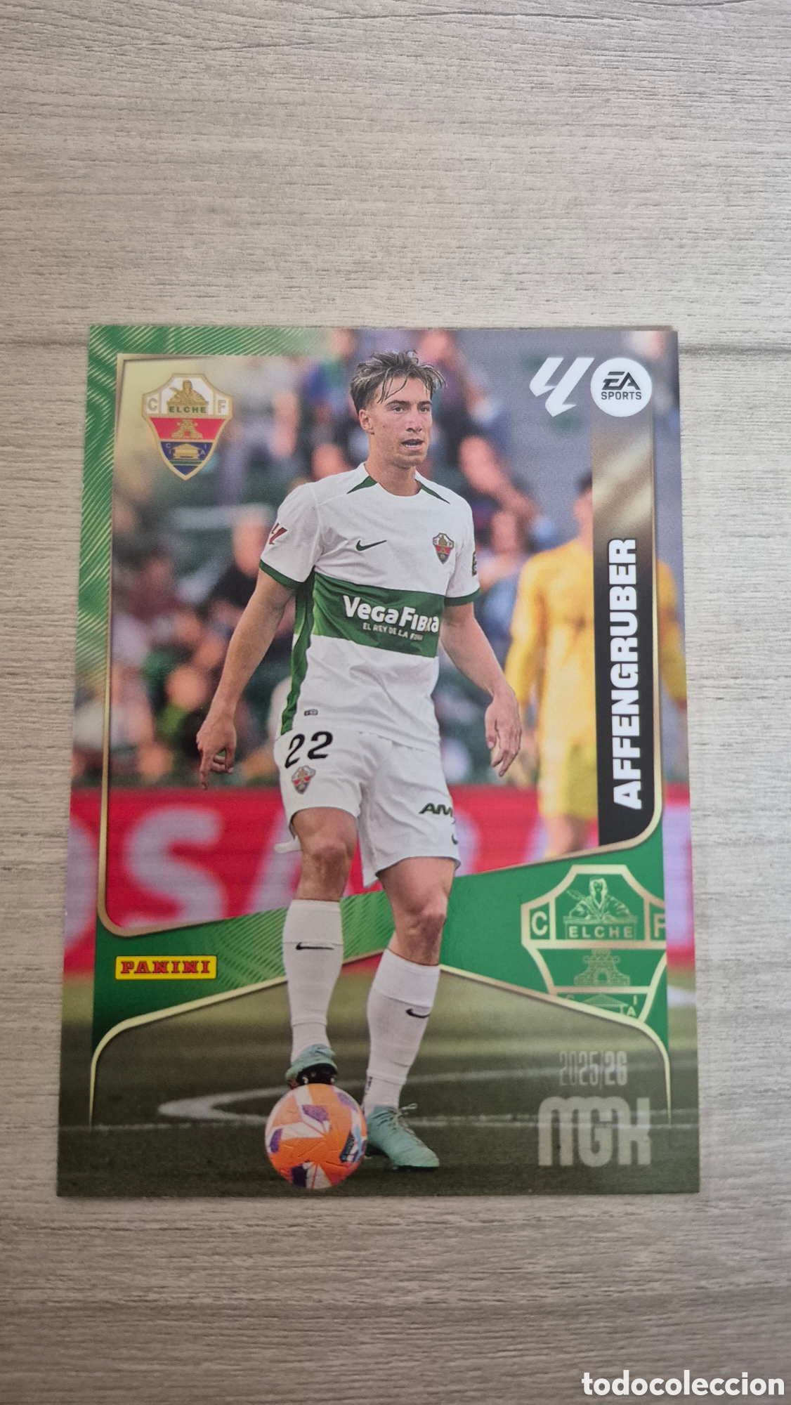 Fu&szlig;ball-Sticker: N&deg;131 Elche Affengruber Megacracks 25/26