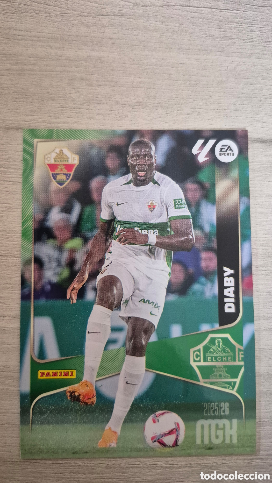 Fu&szlig;ball-Sticker: N&deg;132 Elche Diaby Megacracks 25/26