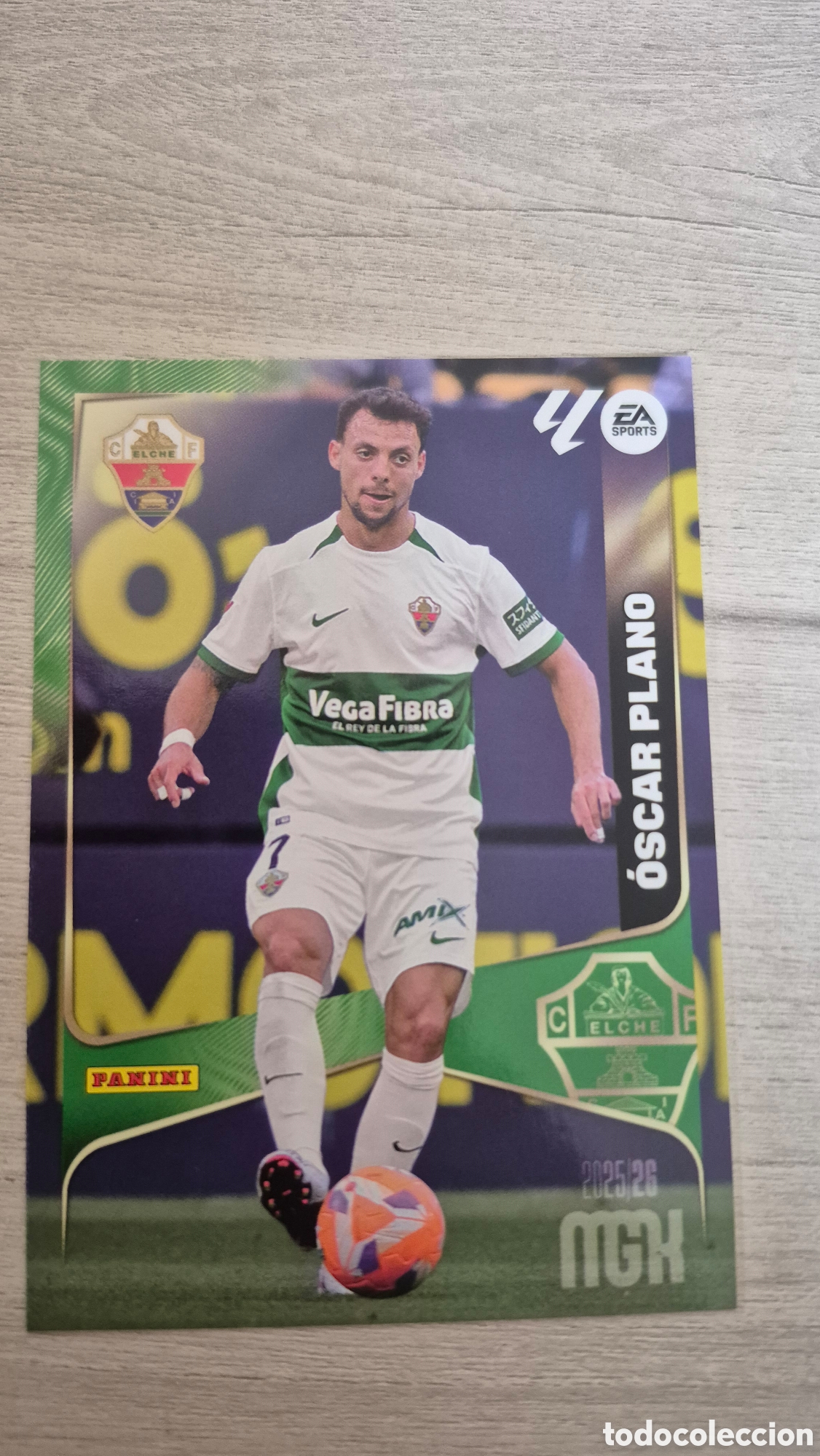 Figurine di Calcio: N&deg;144 Elche Oscar Plano Megacracks 25/26