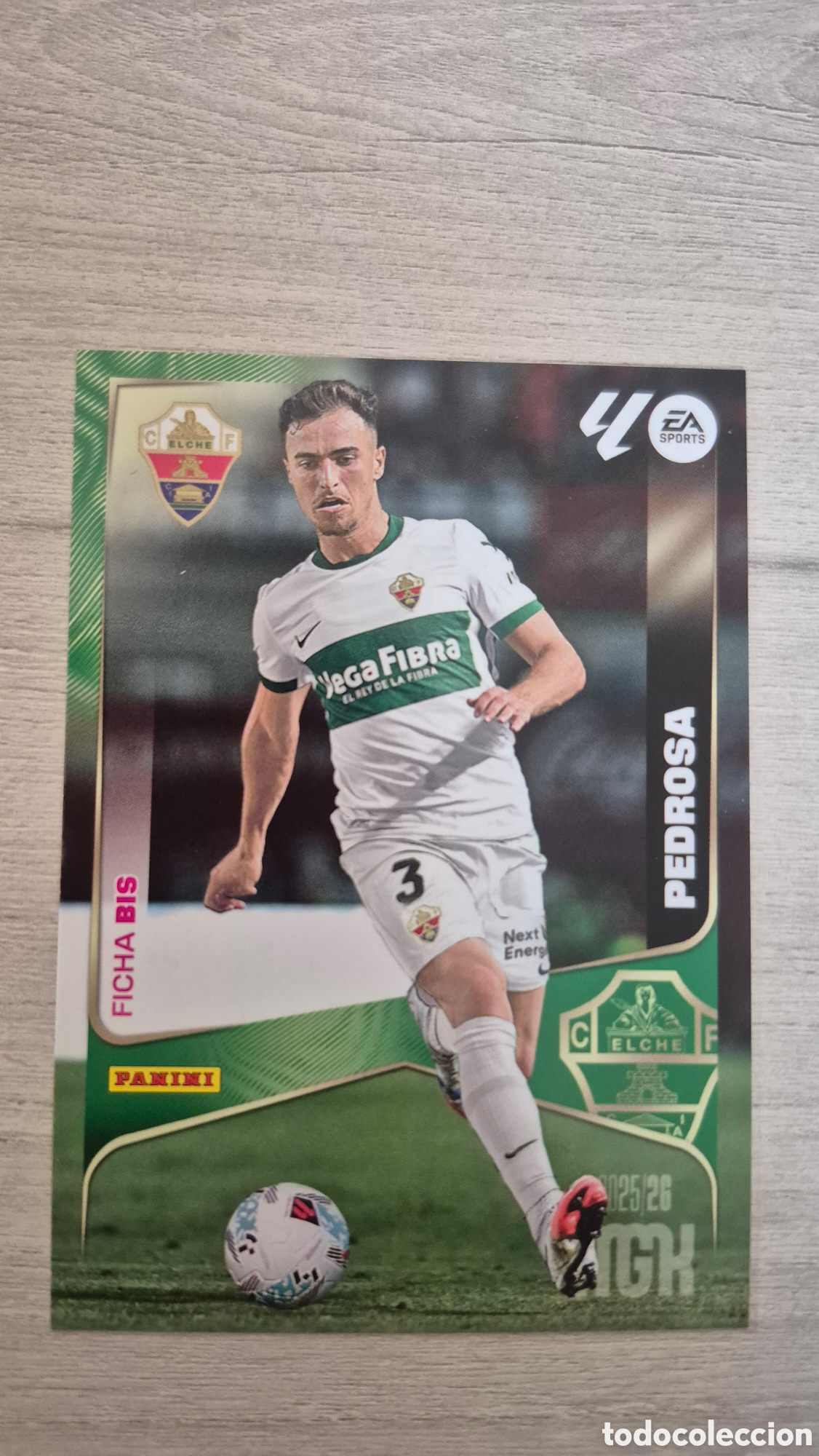 Fu&szlig;ball-Sticker: N&deg;135Bis Elche Pedrosa Megacracks 25/26