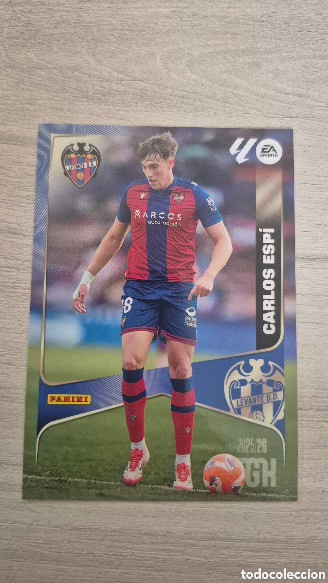 Football Stickers: N&deg;215 Levante Carlos Espi Megacracks 25/26