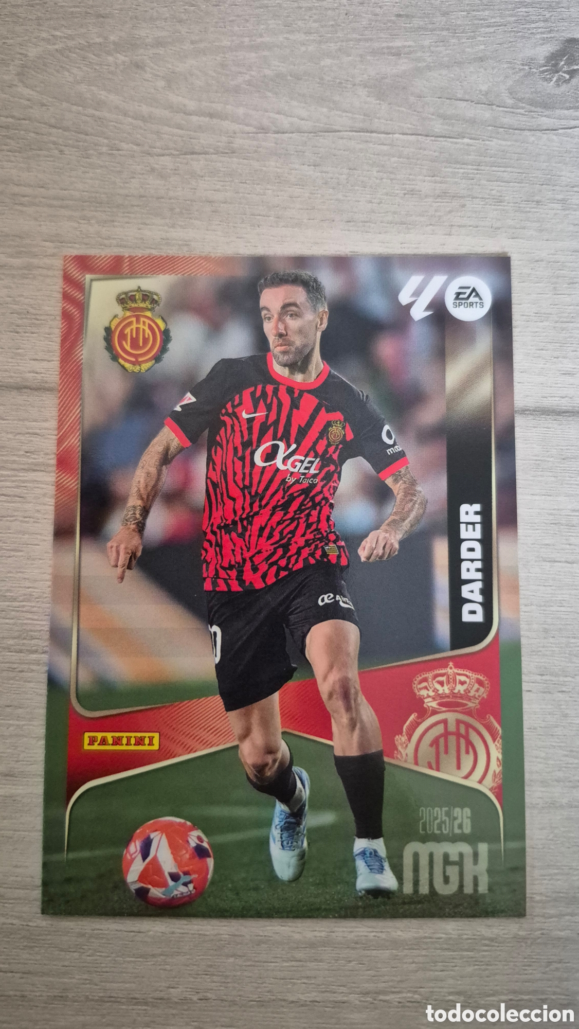 Cartes &agrave; collectionner de Football: N&deg;245 Mallorca Darder Megacracks 25/26
