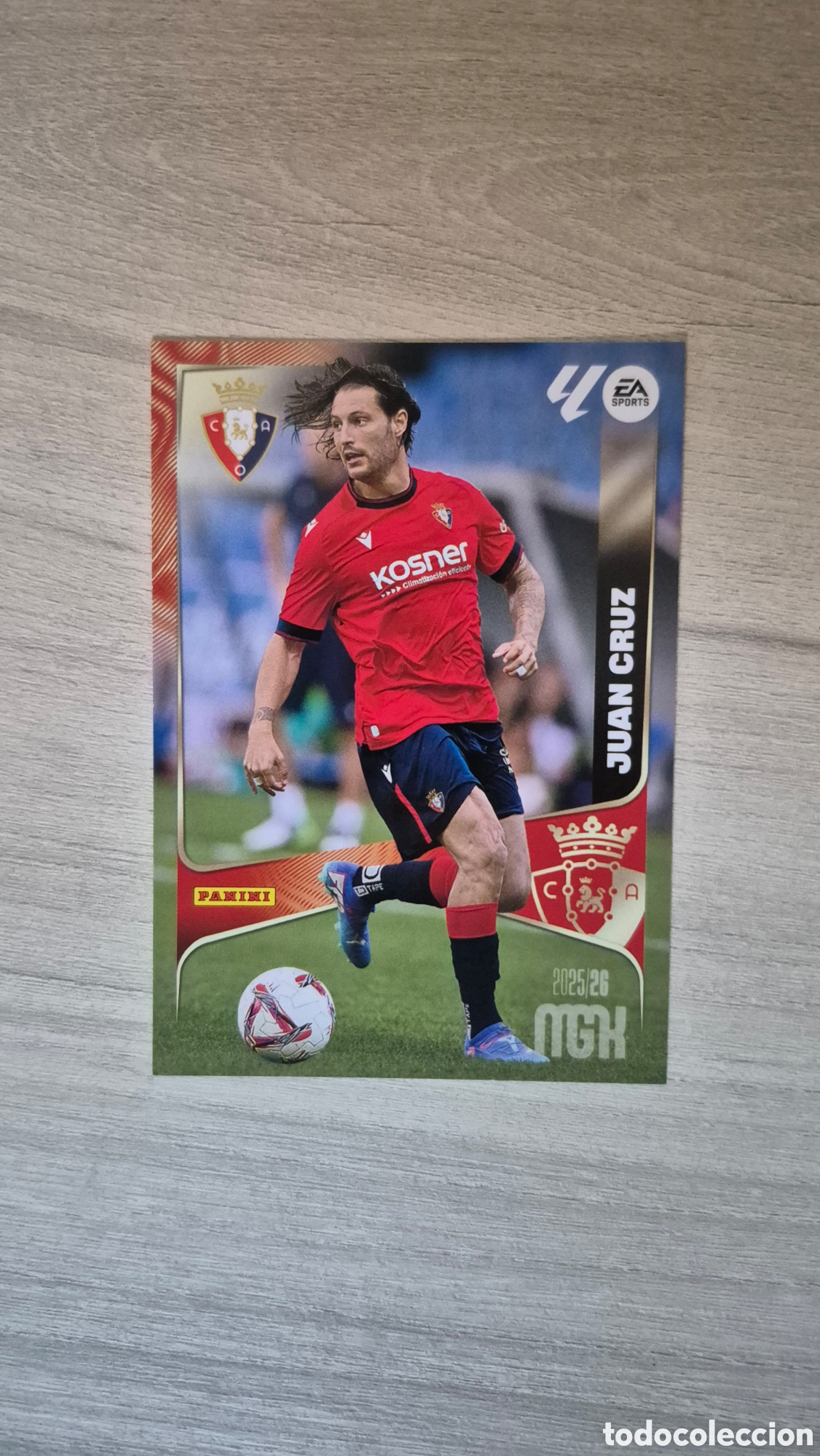 Football Stickers: N&deg;260 Osasuna Juan Cruz Megacracks 25/26