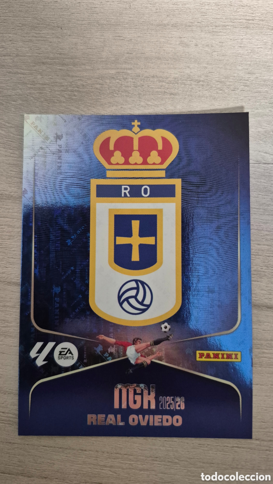 Cromos de Futebol: N&deg;271 Escudo Oviedo Megacracks 25/26