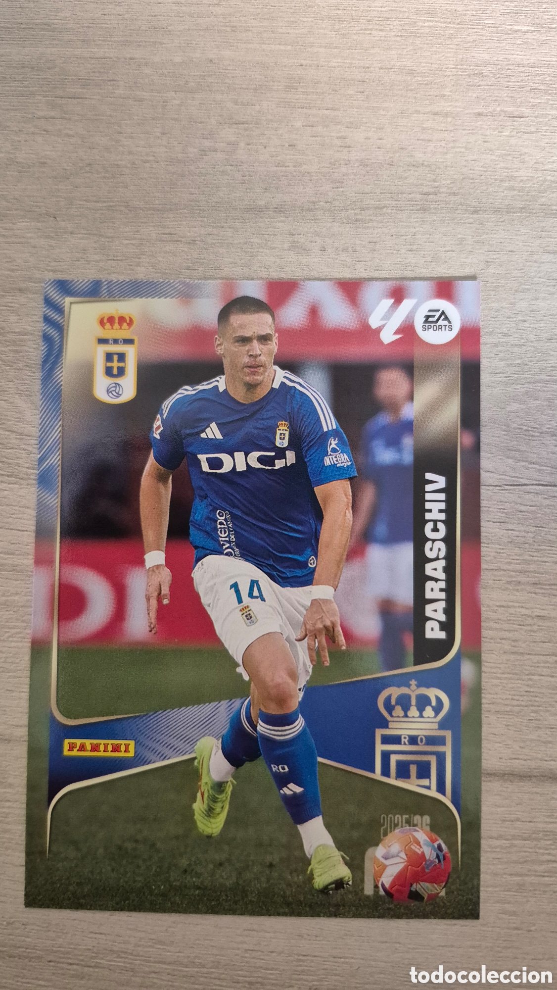 Cromos de Futebol: N&deg;287 Oviedo Paraschiv Megacracks 25/26