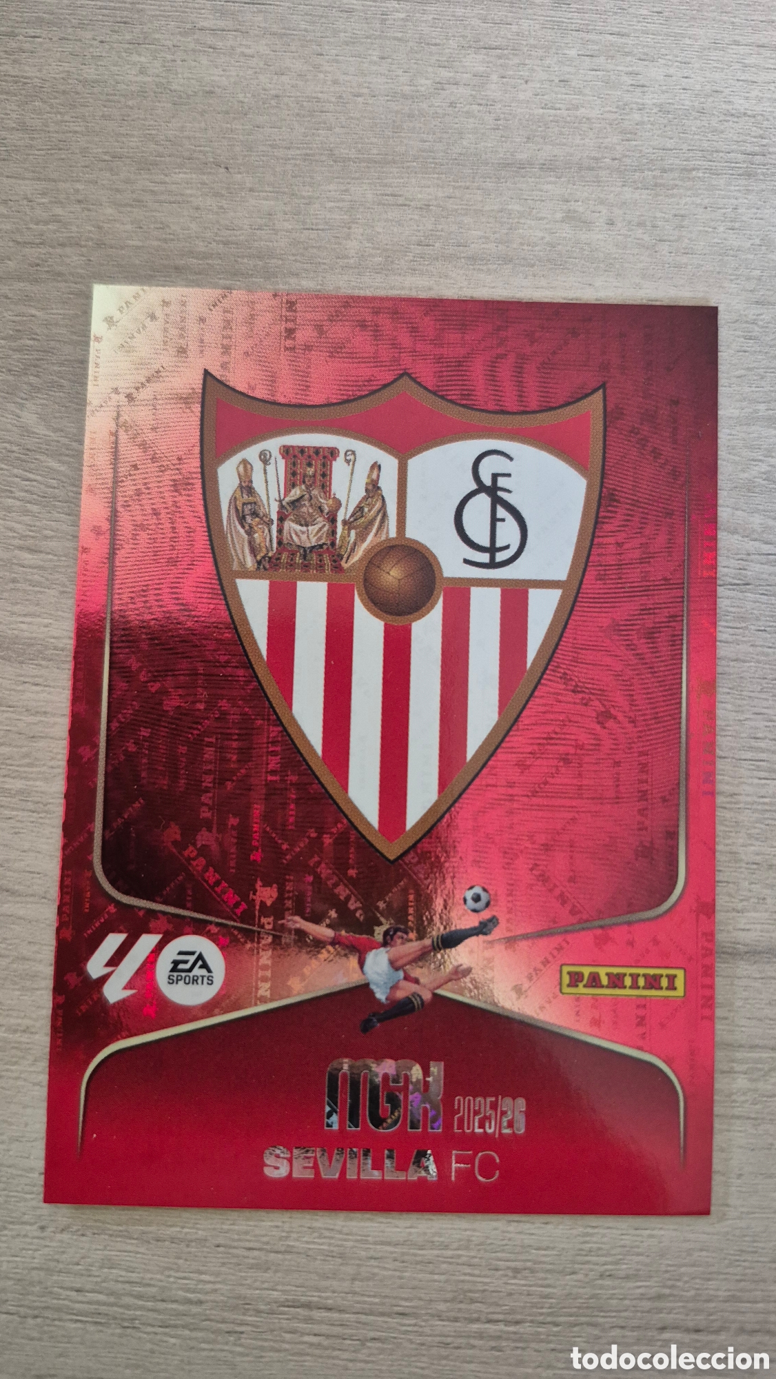 Fu&szlig;ball-Sticker: N&deg;325 Escudo Sevilla Megacracks 25/26