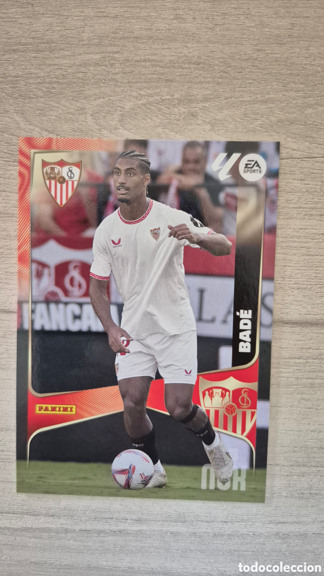 Figurine di Calcio: N&deg;331 Sevilla Bade Megacracks 25/26
