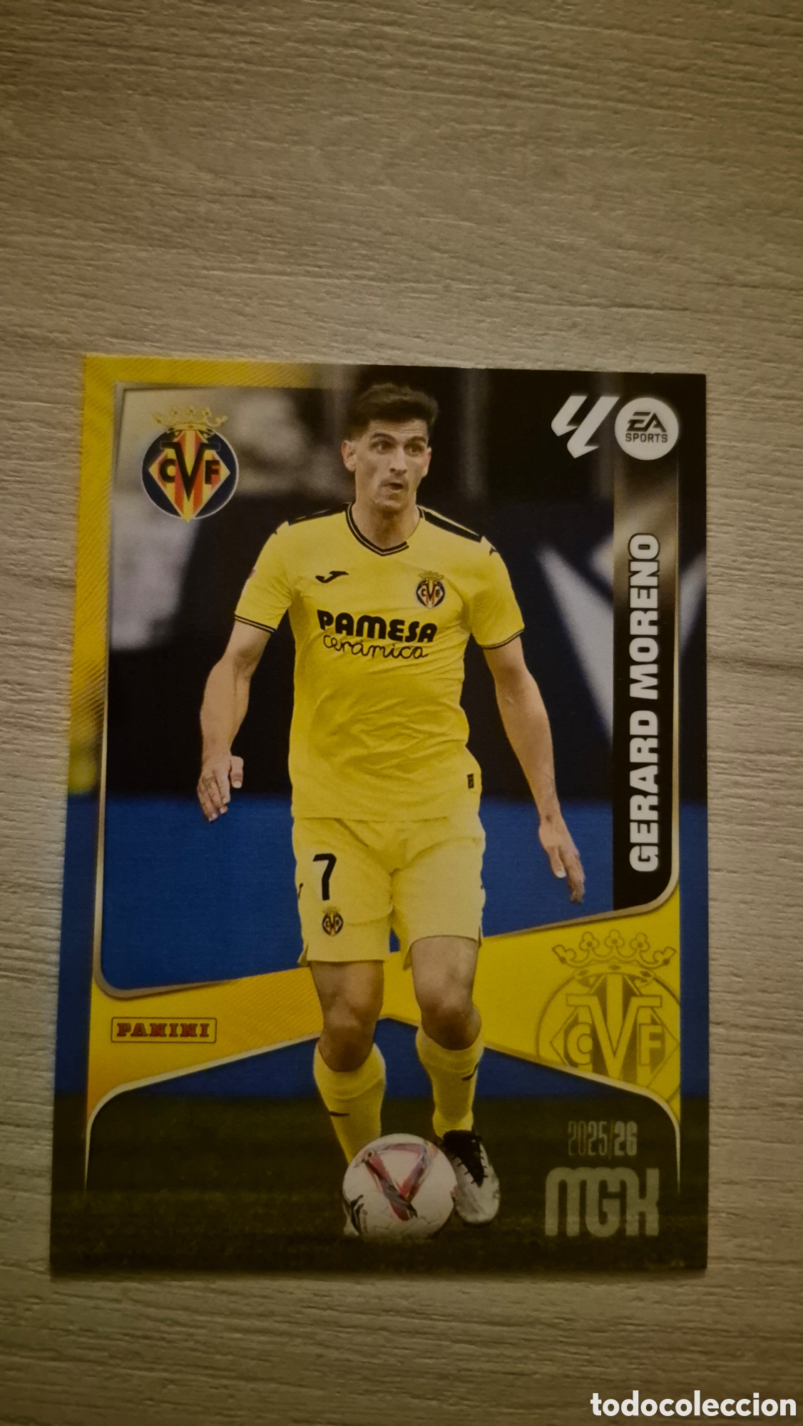 Figurine di Calcio: N&deg;378 Villarreal Gerard Moreno Megacracks 25/26