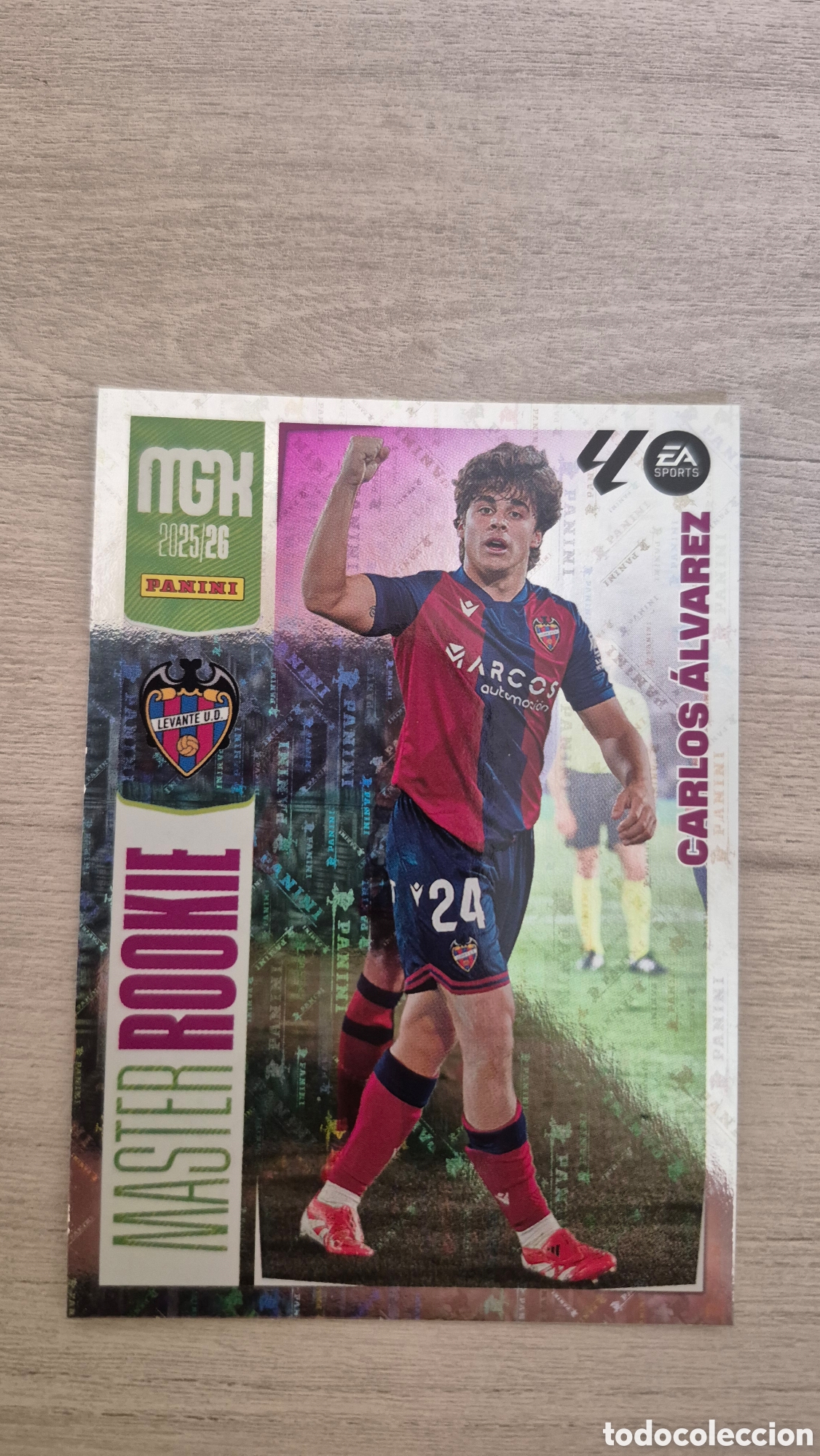 Figurine di Calcio: N&deg;407 Master Rookie Carlos &Aacute;lvarez Megacracks 25/26