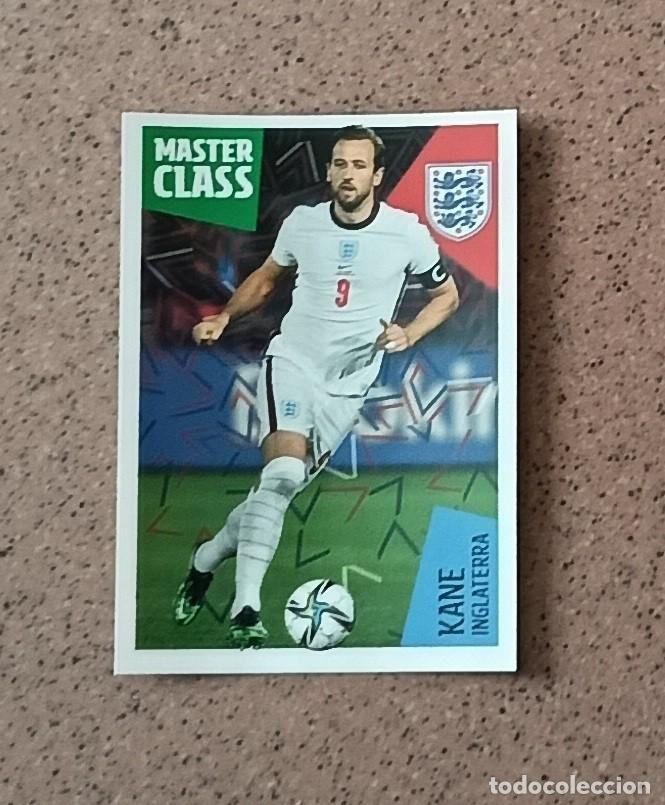 Cromos de Futebol: Cromo 55 KANE. Colec. LOS &Iacute;DOLOS DE &rdquo;LA ROJA&rdquo; + CRACKS MUNDIALES F&uacute;tbol 2022 PANINI Nuevo