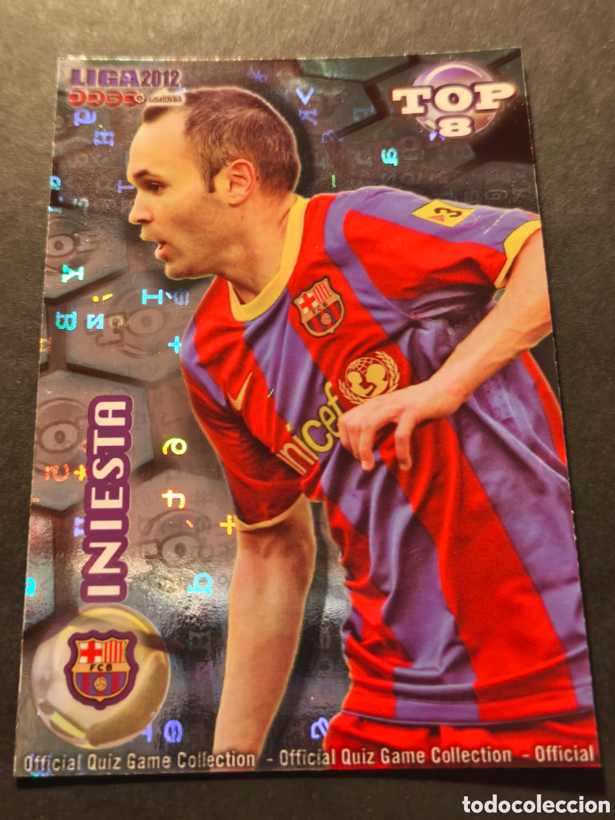 Fu&szlig;ball-Sticker: 604 INIESTA FC BARCELONA MUNDICROMO FICHAS LIGA 2012TOP 8 VERSION FONDO AZUL LETRAS