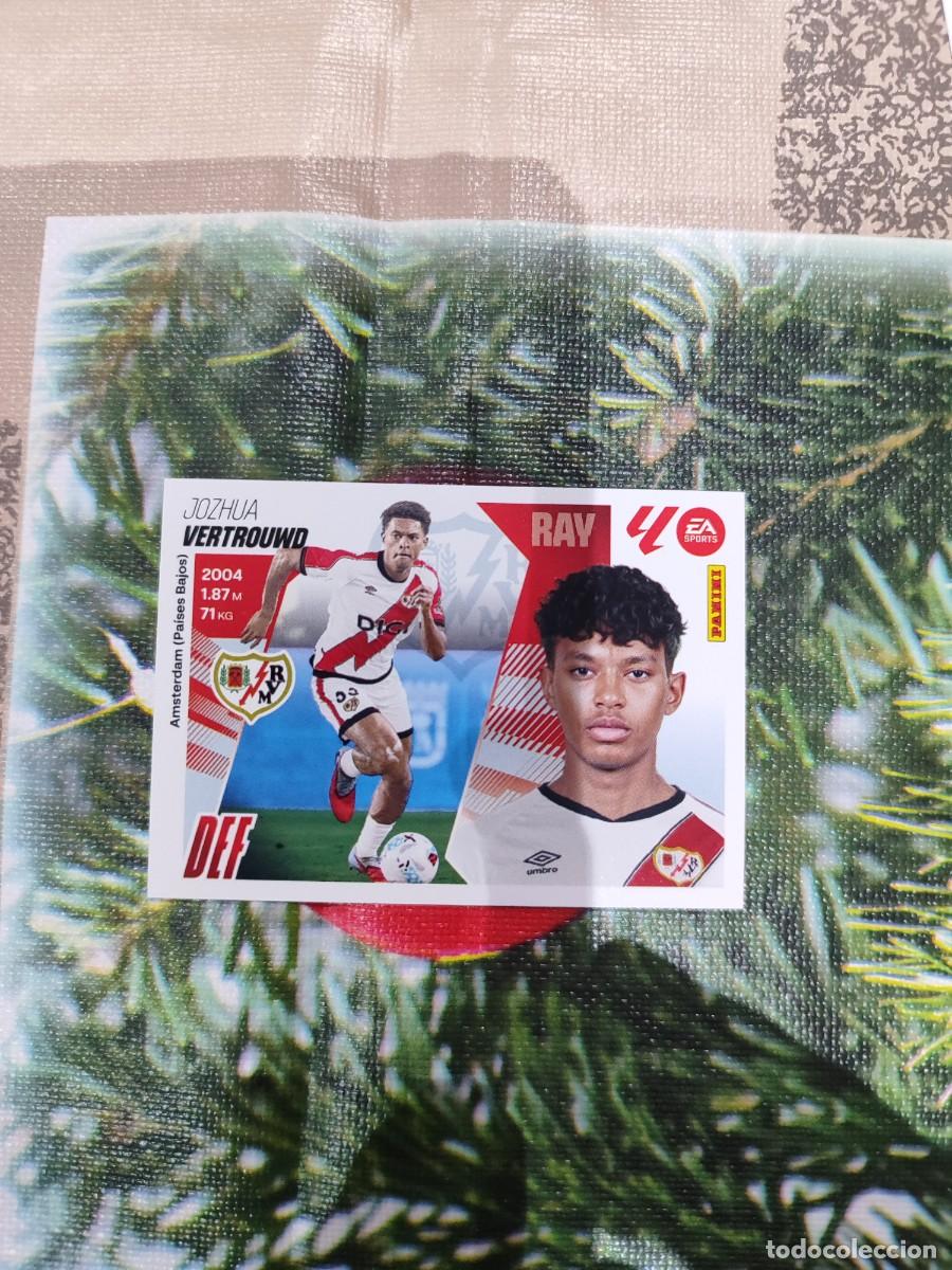 Cromos de f&uacute;tbol: CROMO N&Uacute;MERO 8 BIS COLOCA VERTROUWD RAYO VALLECANO. LIGA ESTE 25/26. CUARTA EDICI&Oacute;N.
