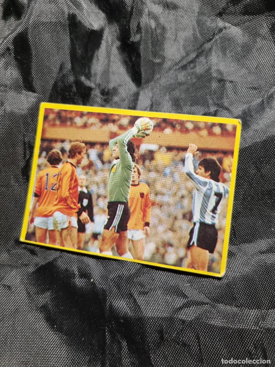 Cromos de F&uacute;tbol: FUTBOL EN ACCION. DANONE. SIN PEGAR. 1982. CROMO N&ordm; 88