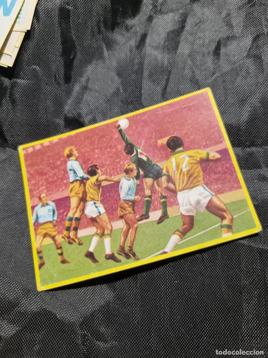 Cromos de F&uacute;tbol: FUTBOL EN ACCION. DANONE. SIN PEGAR. 1982. CROMO N&ordm; 36