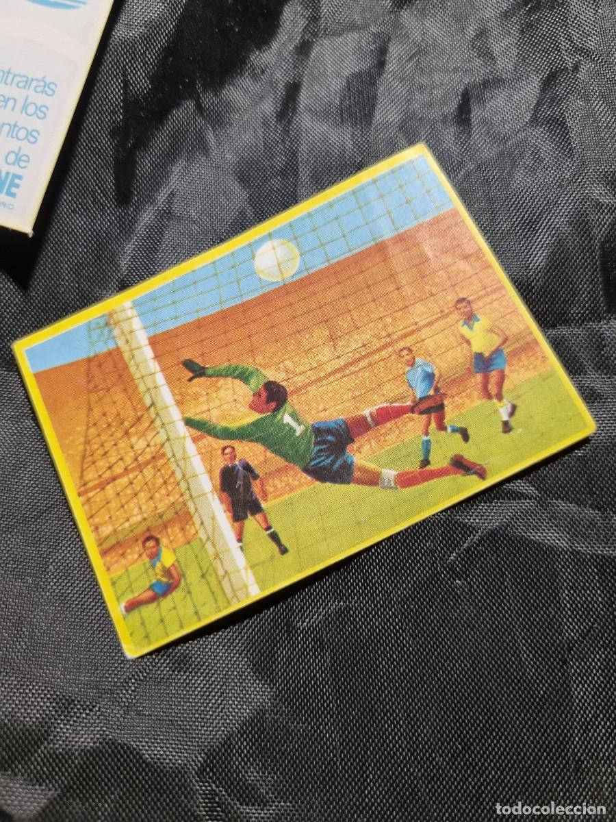 Cromos de F&uacute;tbol: FUTBOL EN ACCION. DANONE. SIN PEGAR. 1982. CROMO N&ordm; 22