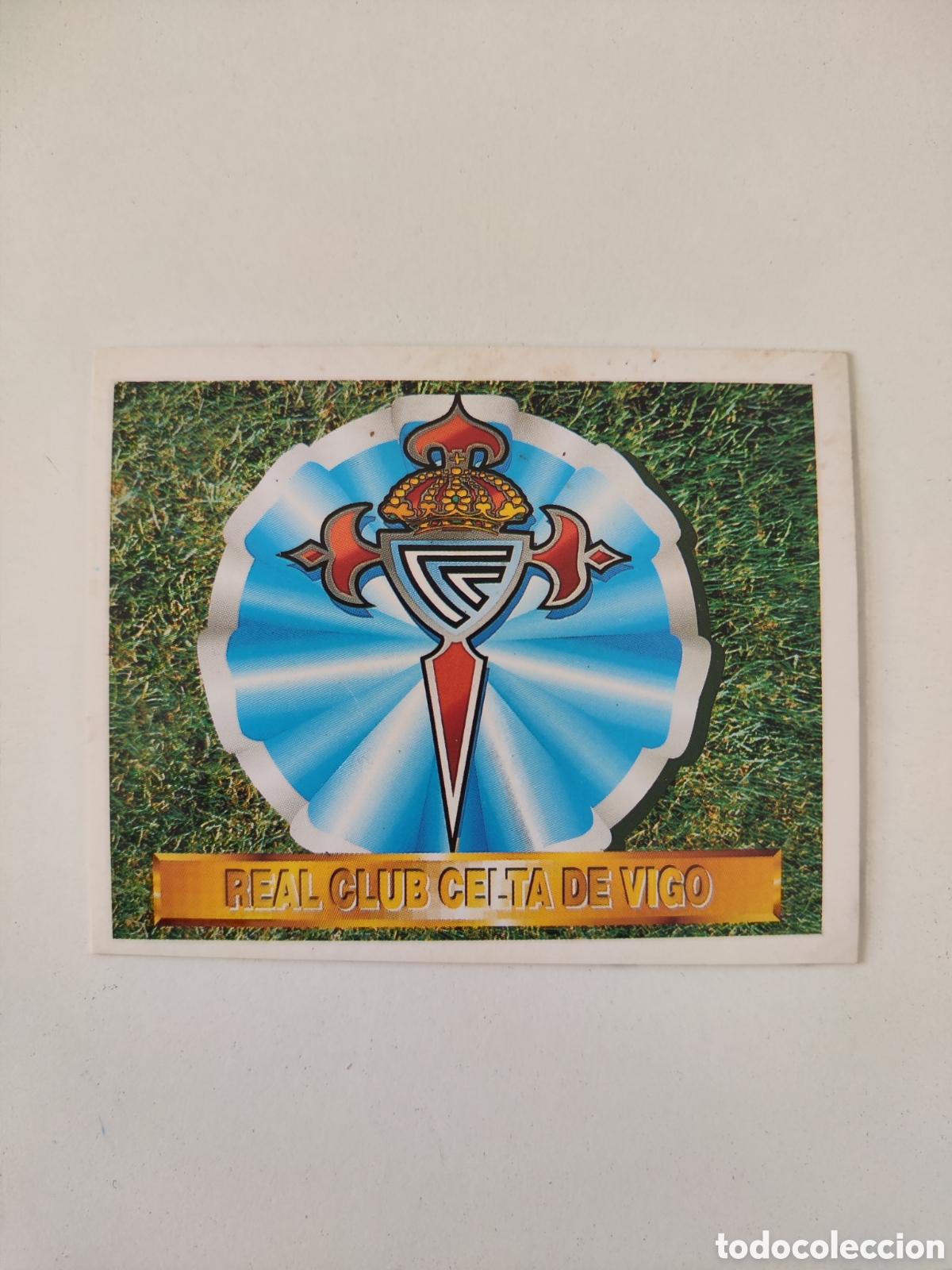 Cromos de F&uacute;tbol: Este 94 95 nuevo sin pegar buen estado algo manchado Celta Vigo escudo