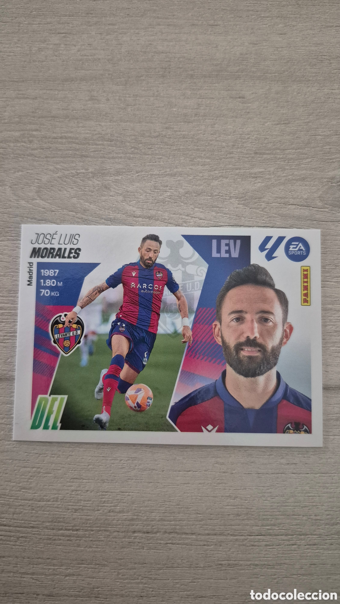 Fu&szlig;ball-Sticker: N&deg;18 Levante Morales Liga Este 25/26
