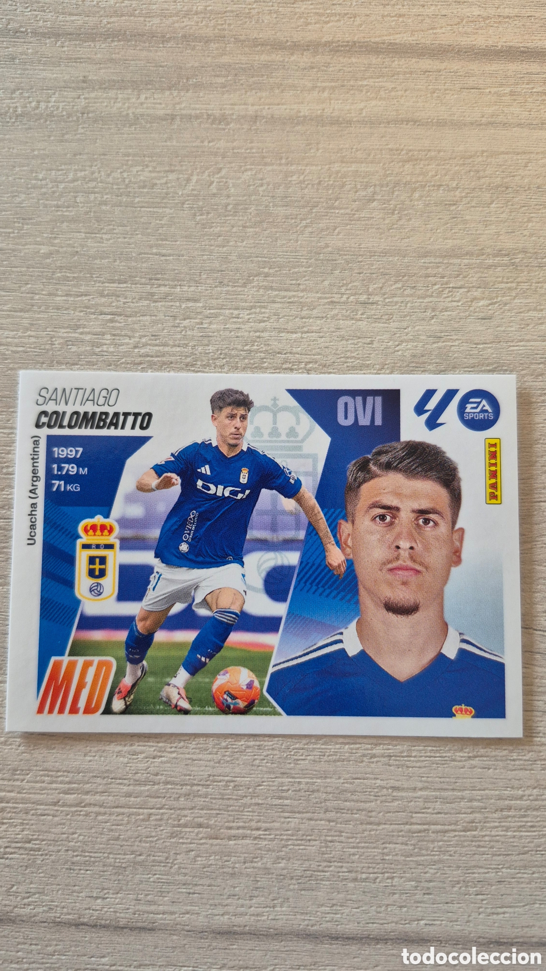 Fu&szlig;ball-Sticker: N&deg;11 Oviedo Colombatto Liga Este 25/26
