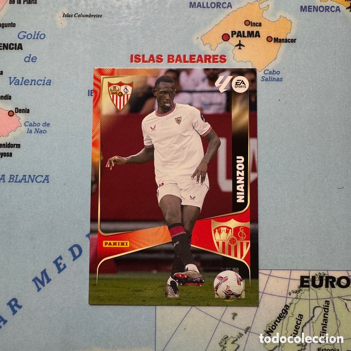 Cromos de F&uacute;tbol: Nianzou n&uacute;mero 332 del Sevilla megacracks 25-26 2025-2026