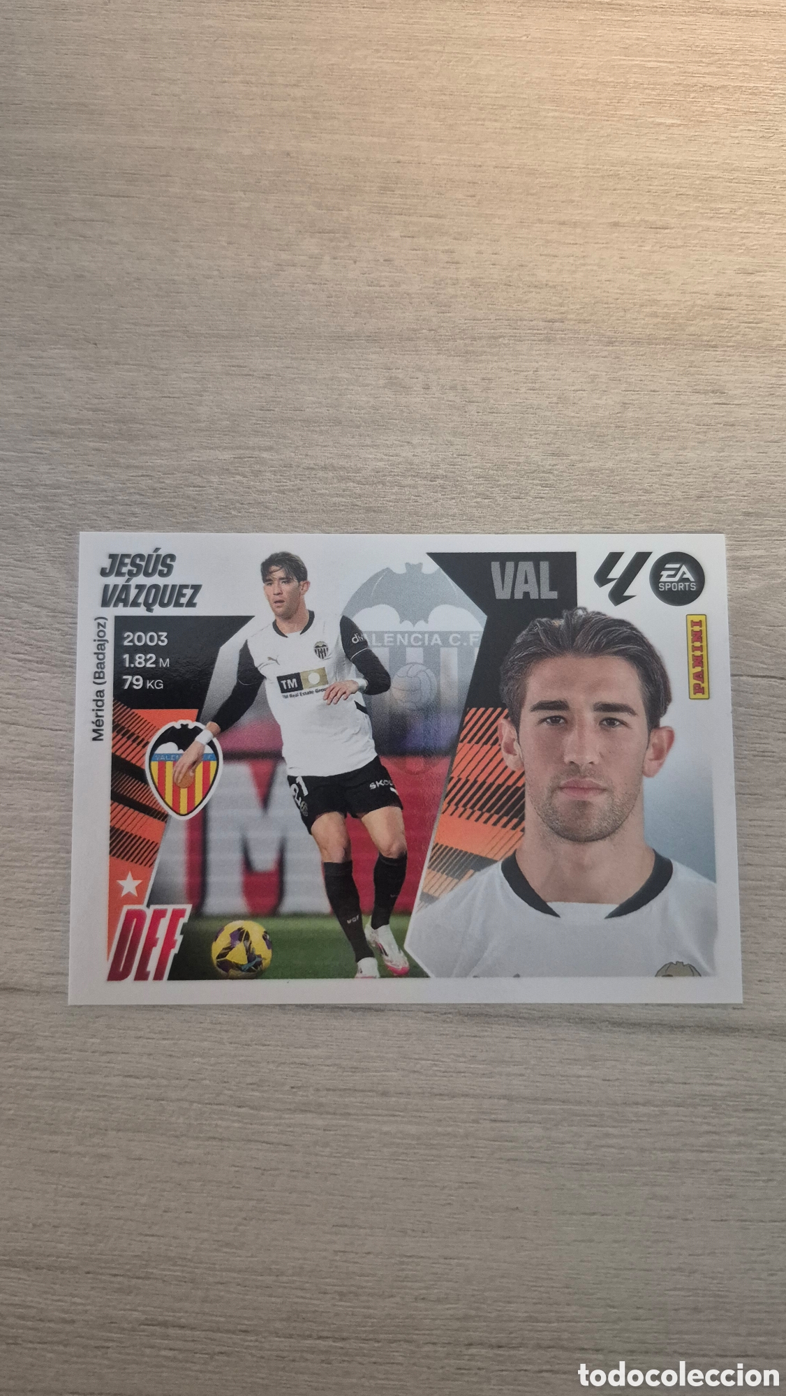 Fu&szlig;ball-Sticker: N&deg;9B Valencia Jes&uacute;s V&aacute;zquez Liga Este 25/26