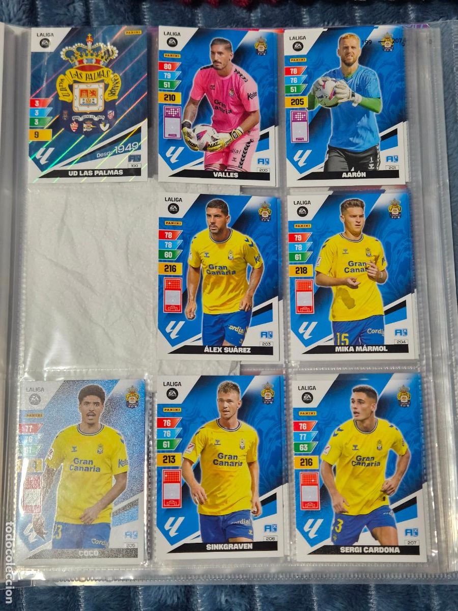 Fu&szlig;ball-Sticker: ADRENALYN 2023 2024 - LAS PALMAS - EQUIPO COMPLETO MENOS 1 BASICOS - 17 FICHAS CROMOS - 23 24