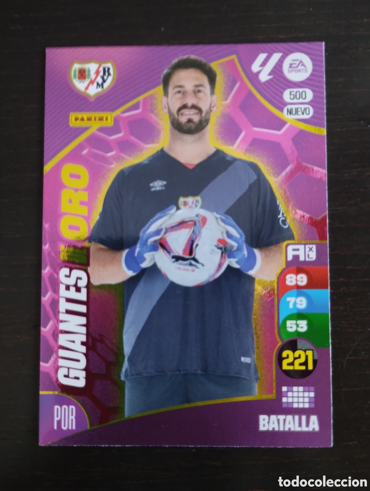 Figurine di Calcio: Adrenalyn 24-25 Nuevo Guantes de oro Batalla Rayo Vallecano