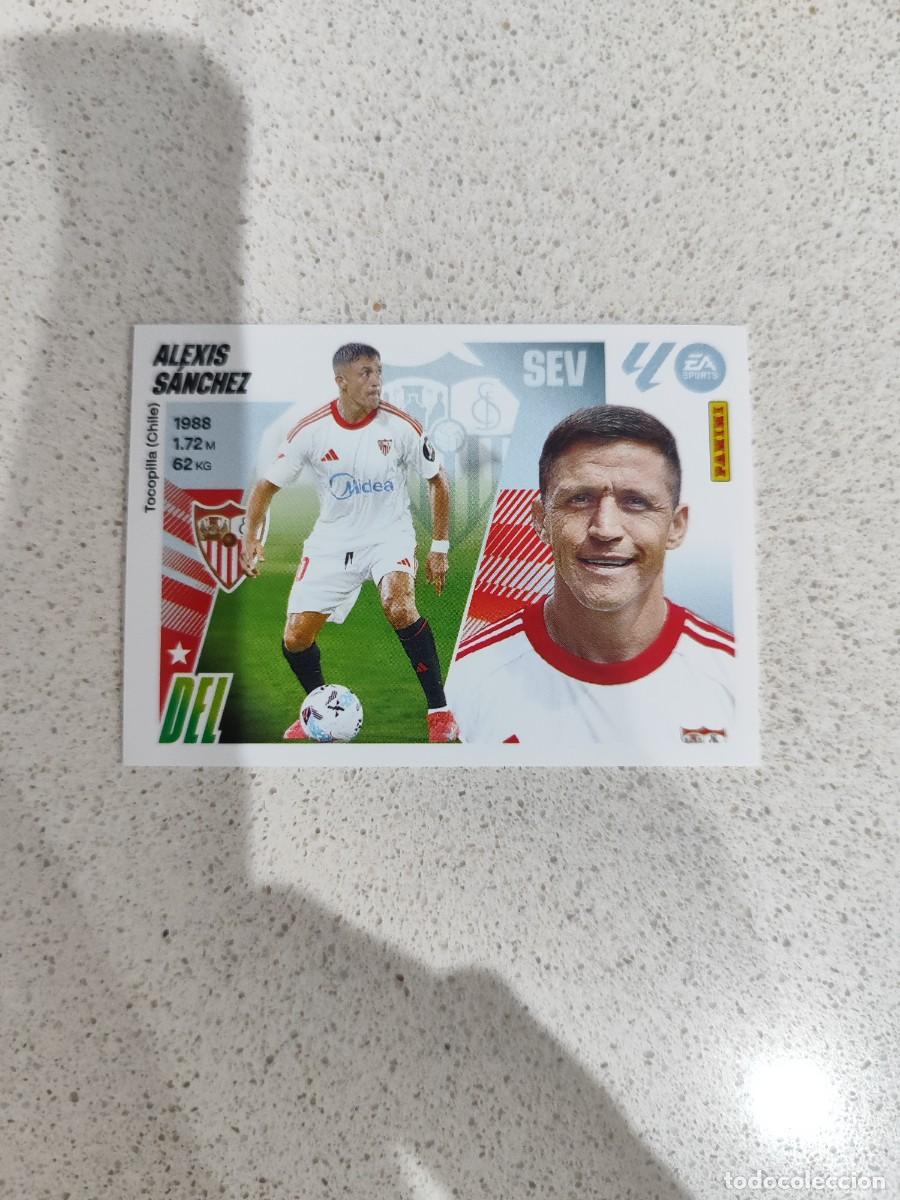 Cromos de Futebol: CROMO N&Uacute;MERO 18 BIS COLOCA ALEXIS S&Aacute;NCHEZ SEVILLA. LIGA ESTE 25/26. CUARTA EDICI&Oacute;N.