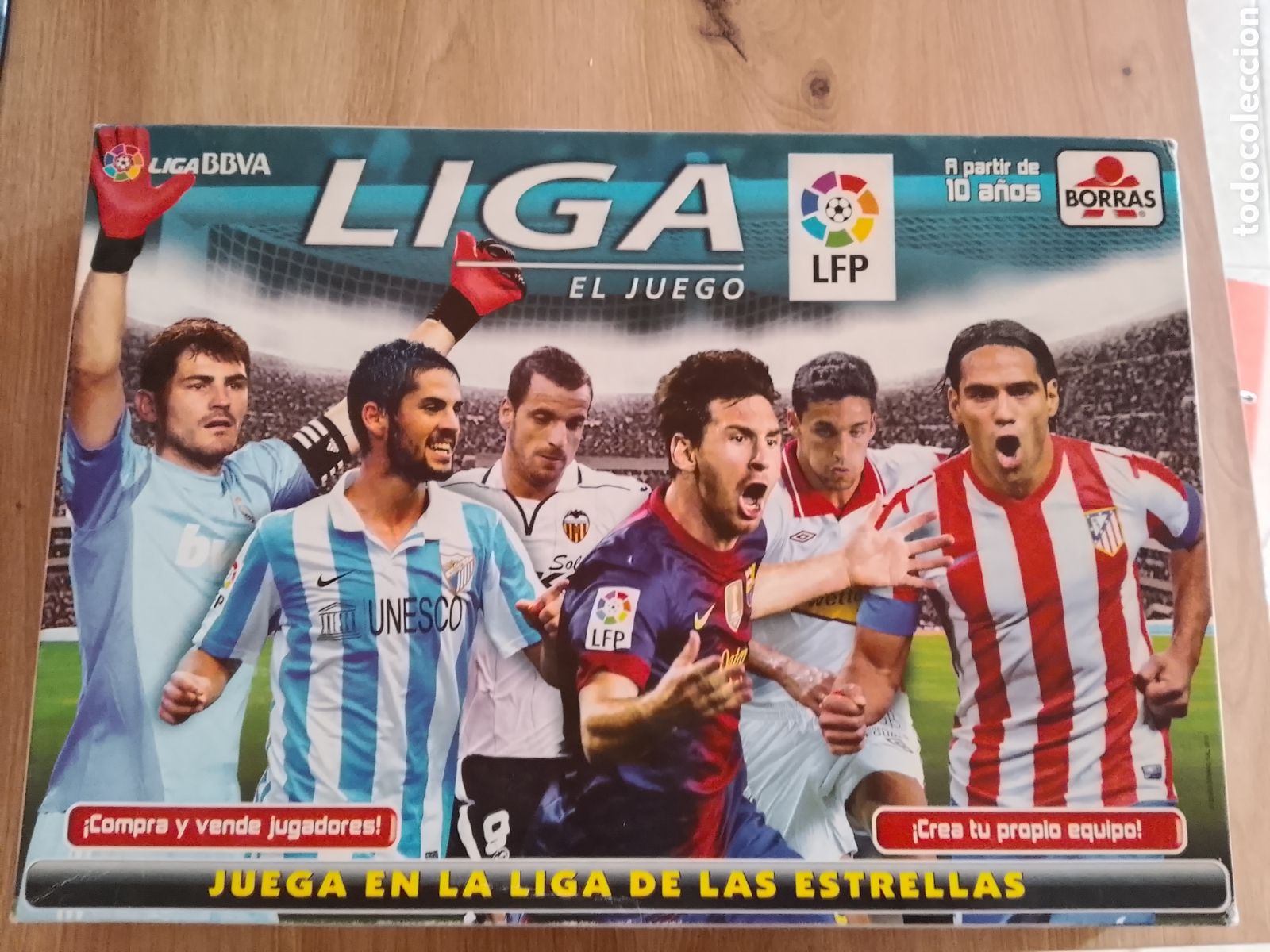 Cromos de F&uacute;tbol: CAJA VACIA EL JUEGO DE LA LIGA BORRAS MESSI ISCO CASILLAS SOLDADO NAVAS FALCAO