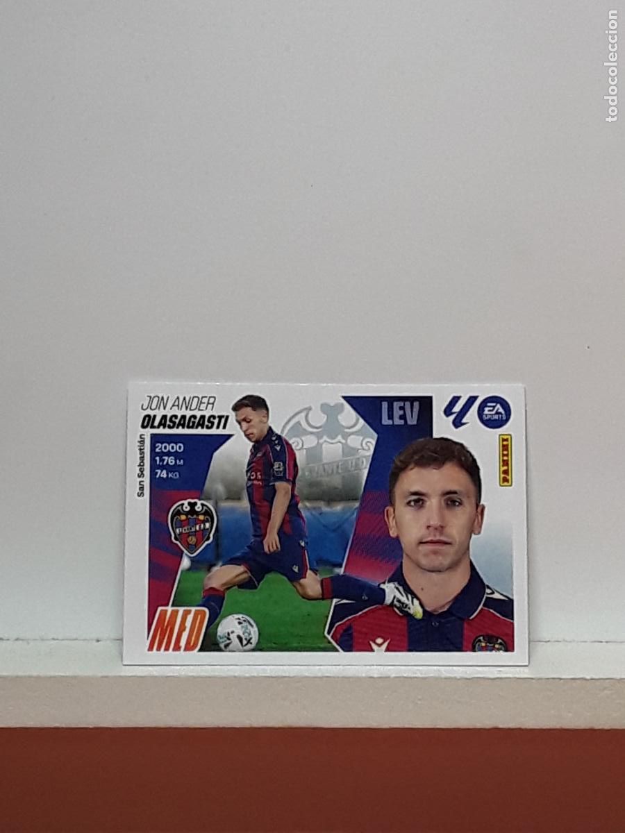 Cartes &agrave; collectionner de Football: LALIGA ESTE 2025 2026 EA SPORTS 25 26 ALBUM PANINI LIGA N 14 LEVANTE TERCERA JON ANDER OLASAGASTI