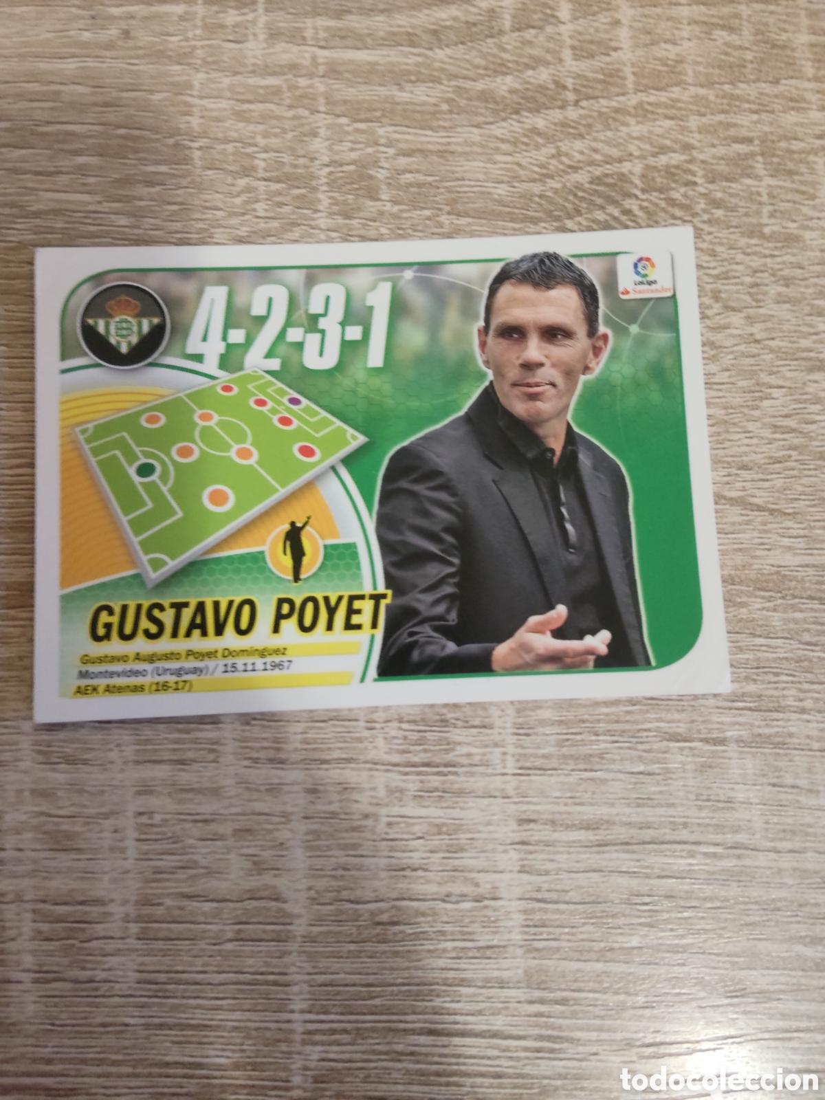 Cromos de F&uacute;tbol: Gustavo Poyet Real Betis logo Santander liga 2016 2017 16 17 ediciones este