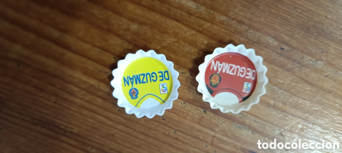 Cromos de Futebol: 2 ERROR GREFUCHAPAS DE GREFUSA DE GUZMAN MALLORCA Y VILLARREAL 2011-12