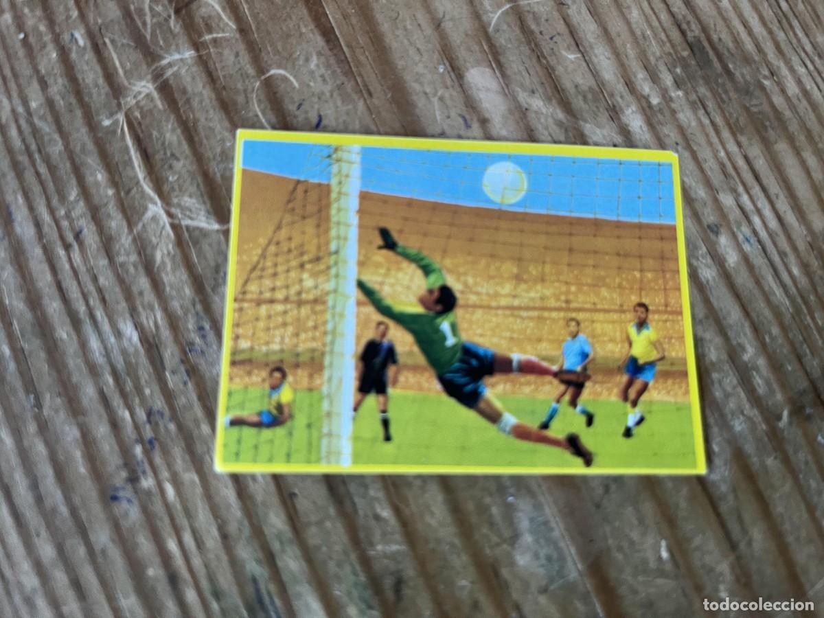 Cromos de F&uacute;tbol: R31107 CROMO SIN PEGAR NUNCA PEGADO FUTBOL EN ACCION MUNDIAL ESPA&Ntilde;A 1982 DANONE # 22