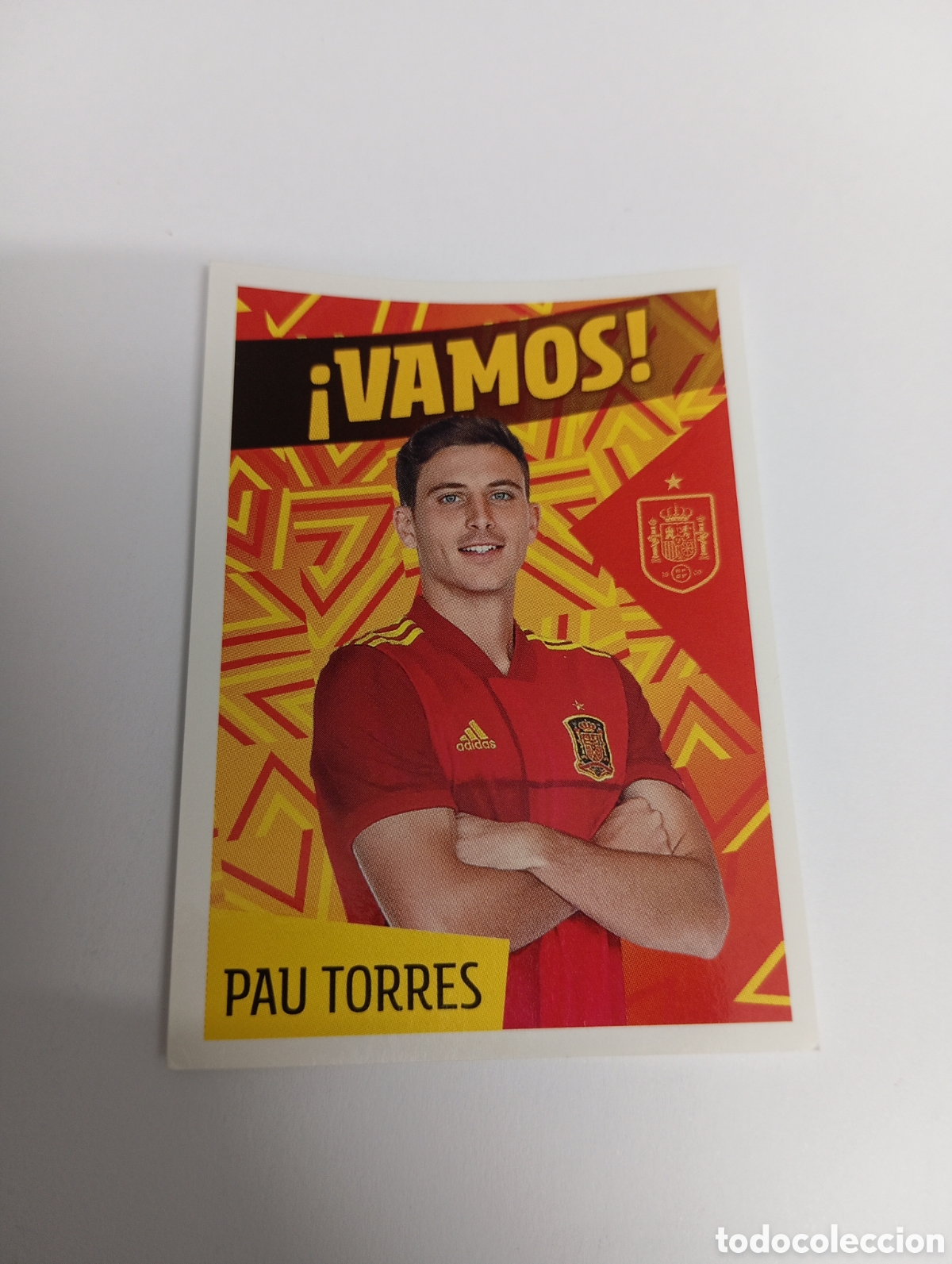 Cromos de Futebol: 19 Pau Torres Vamos LOS &Iacute;DOLOS DE LA ROJA CRACKS MUNDIALES PANINI